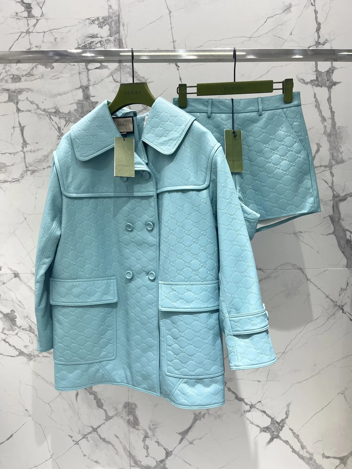 GUCCI グッチ ライトブルー 両面コート - 画像 (10)