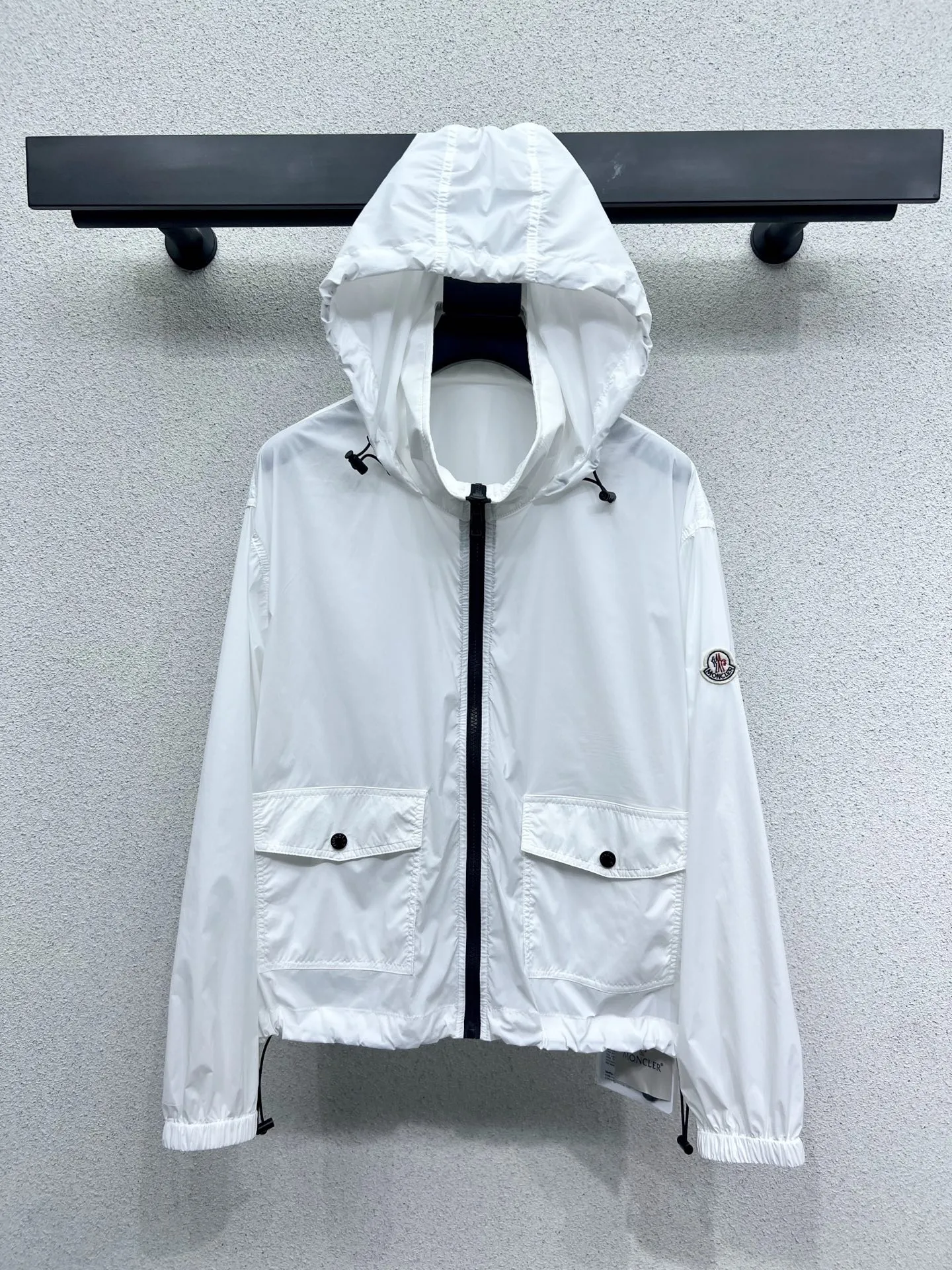 Moncler新作黒フード付きコートSMLXL - 画像 (3)