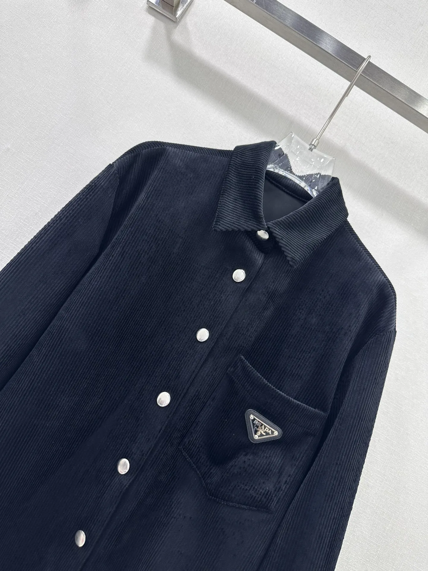 プラダ黒コーデュロイレジャーシャツコート - 画像 (4)