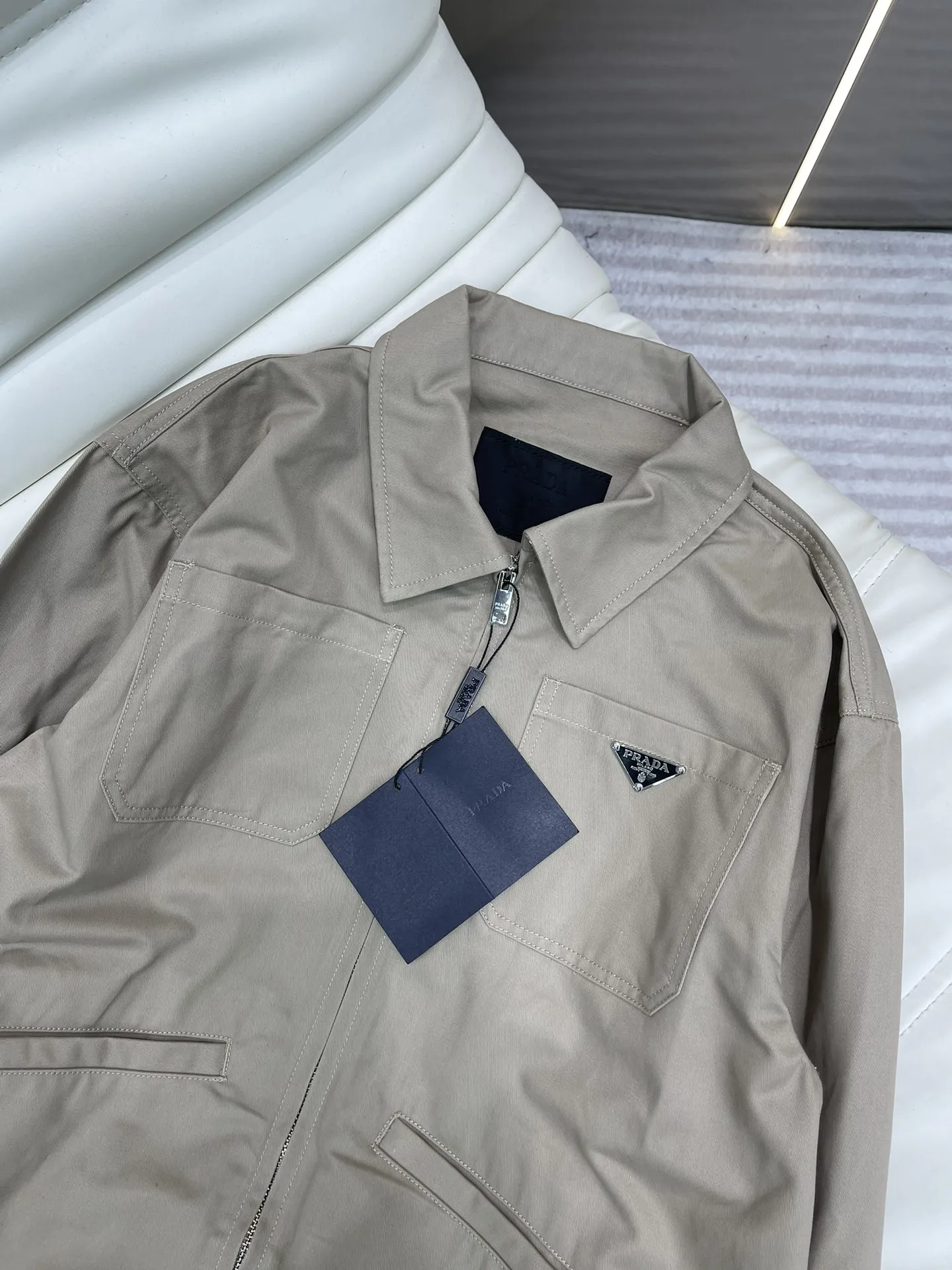 PRADA新作黒ウエストジャケット - 画像 (3)