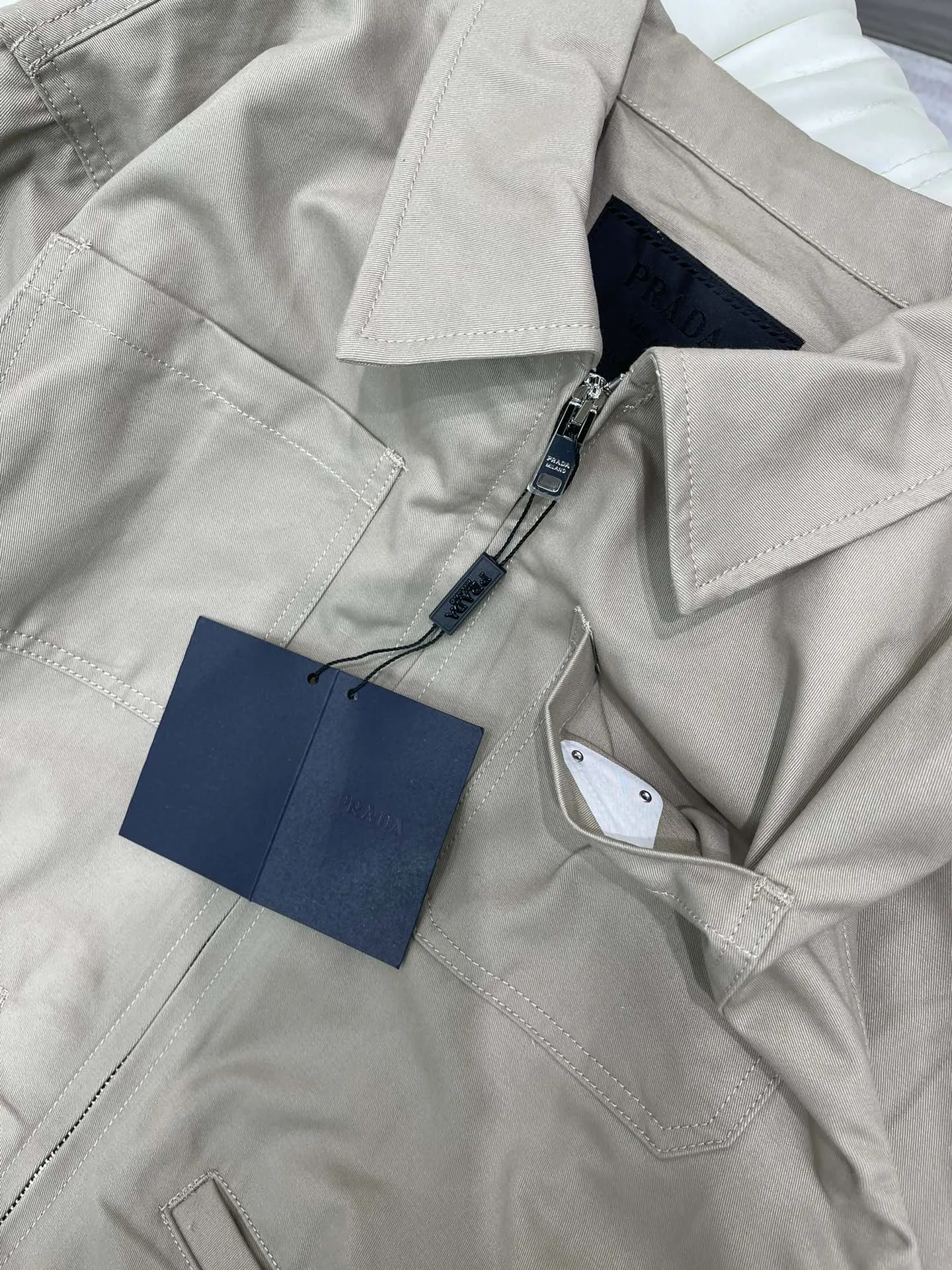 PRADA新作黒ウエストジャケット - 画像 (5)