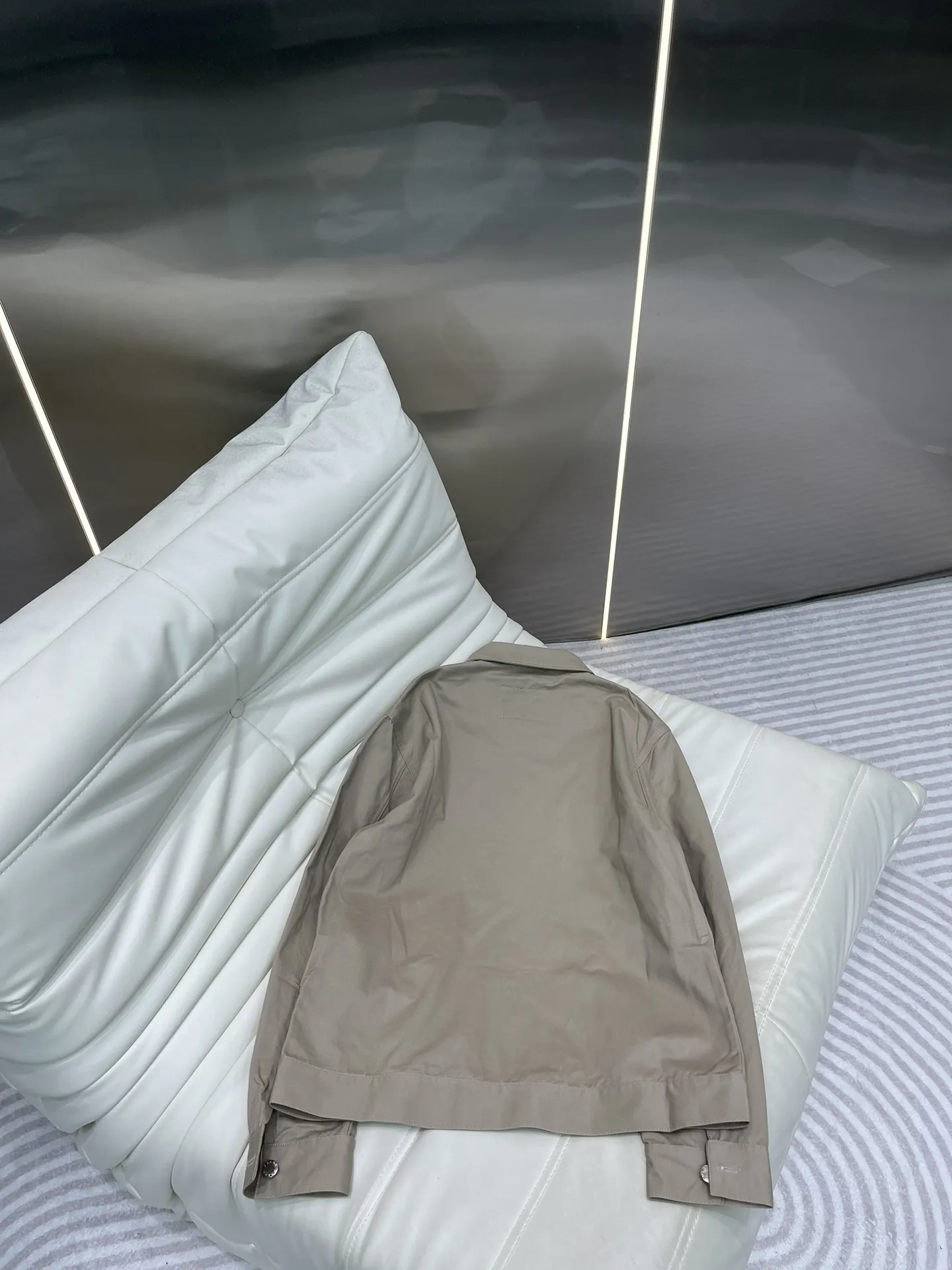 PRADA新作黒ウエストジャケット - 画像 (8)