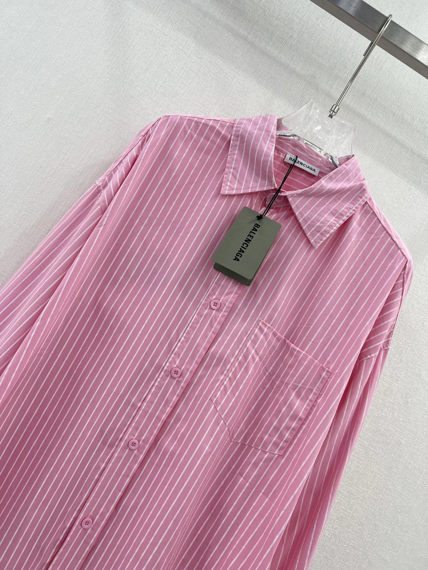 Balenciaga バービーピンクストライプシャツ新作 - 画像 (4)