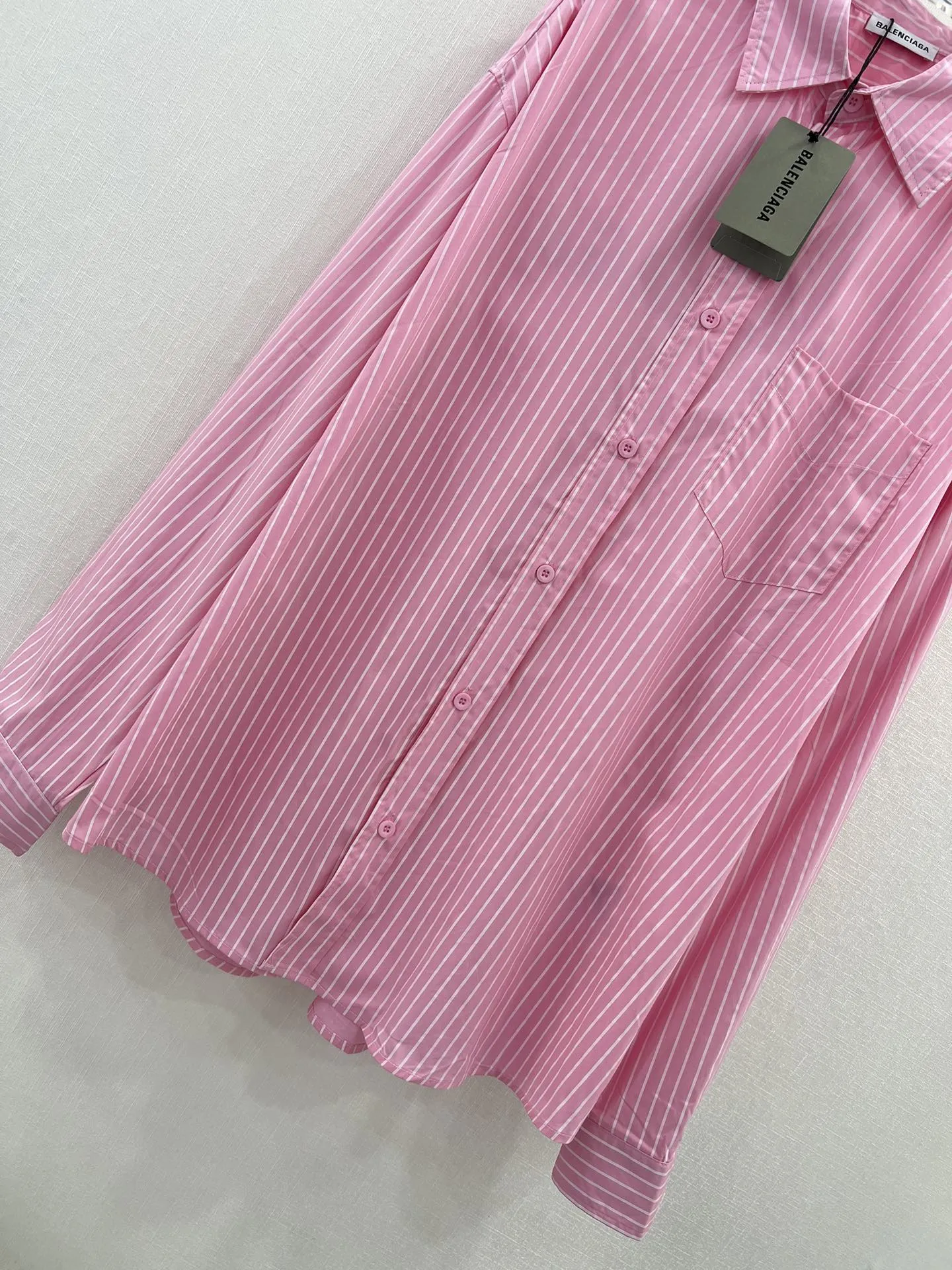 Balenciaga バービーピンクストライプシャツ新作 - 画像 (5)