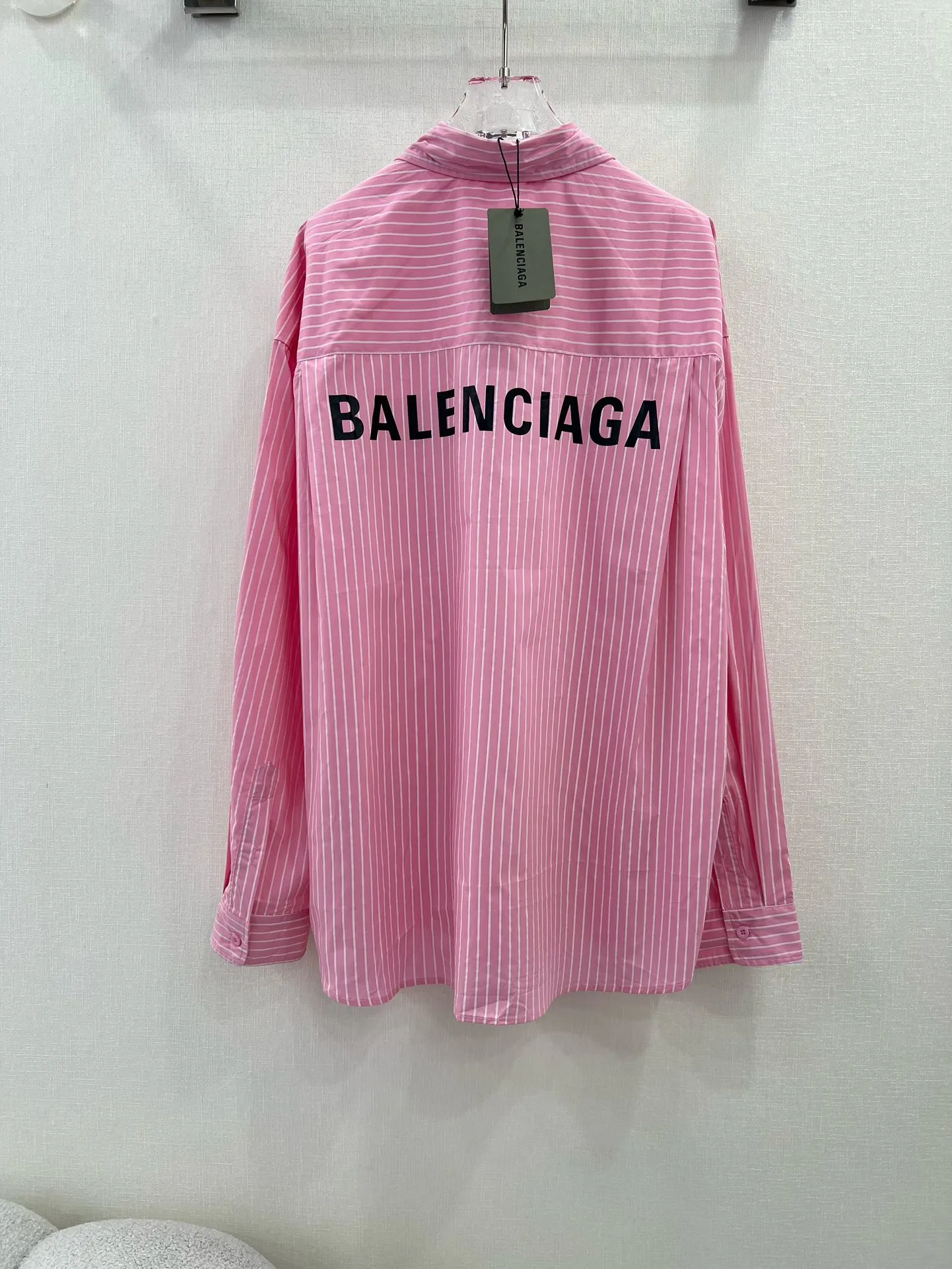 Balenciaga バービーピンクストライプシャツ新作 - 画像 (8)