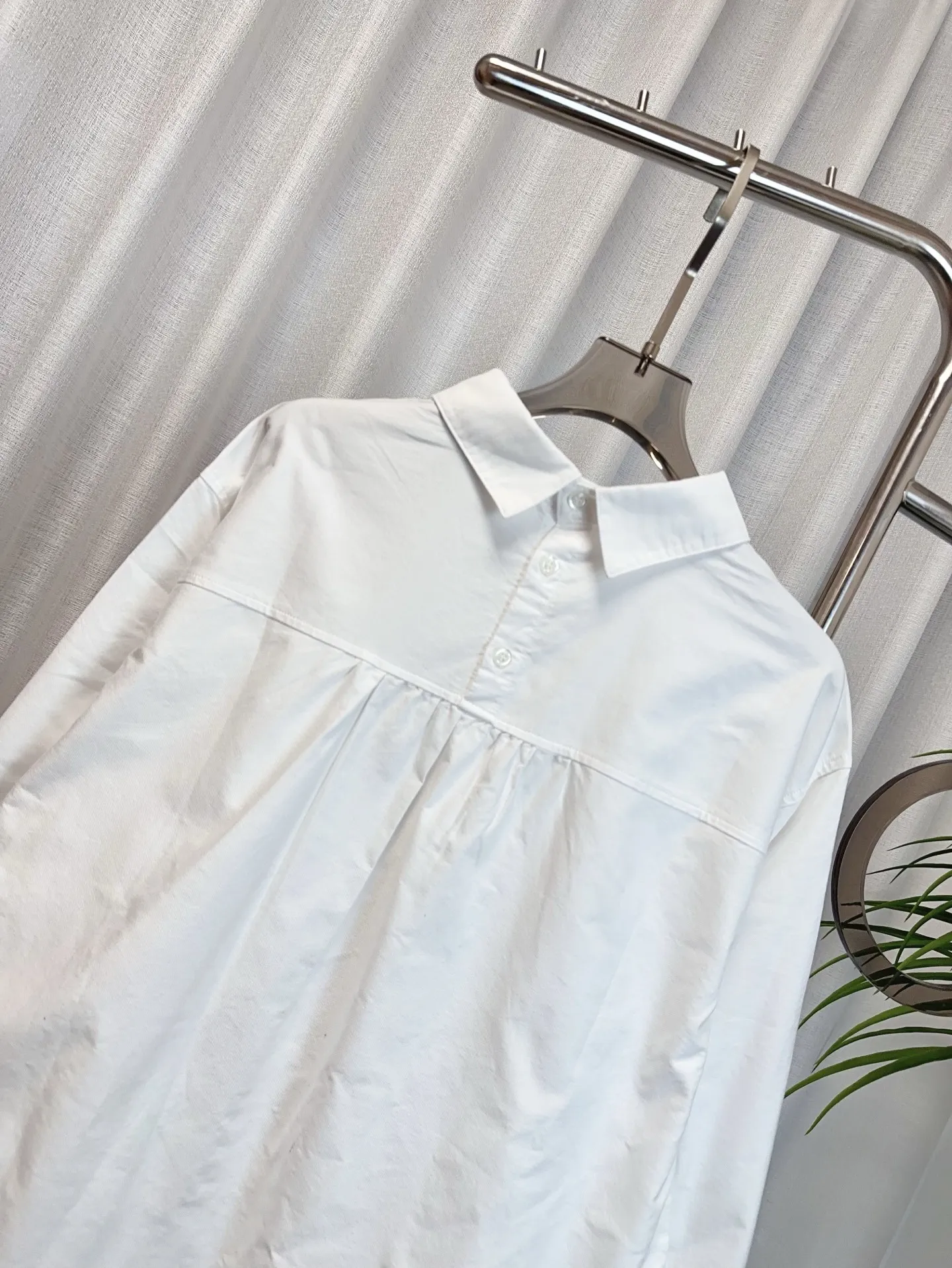 CELINE新作凱旋門刺繍カウボーイシャツ白 - 画像 (6)