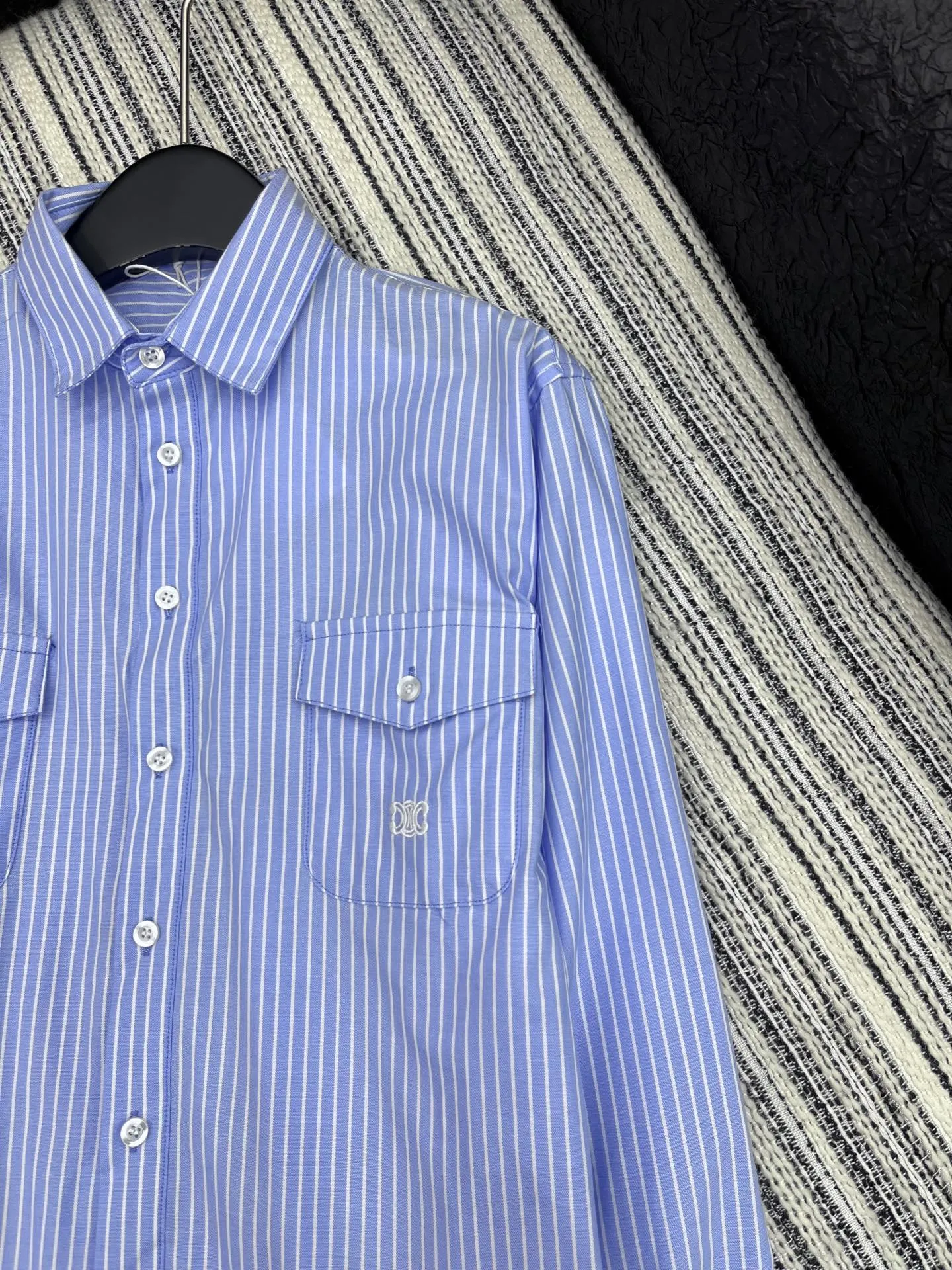 セリーヌ新作青ストライプカレッジスタイルシャツ - 画像 (4)