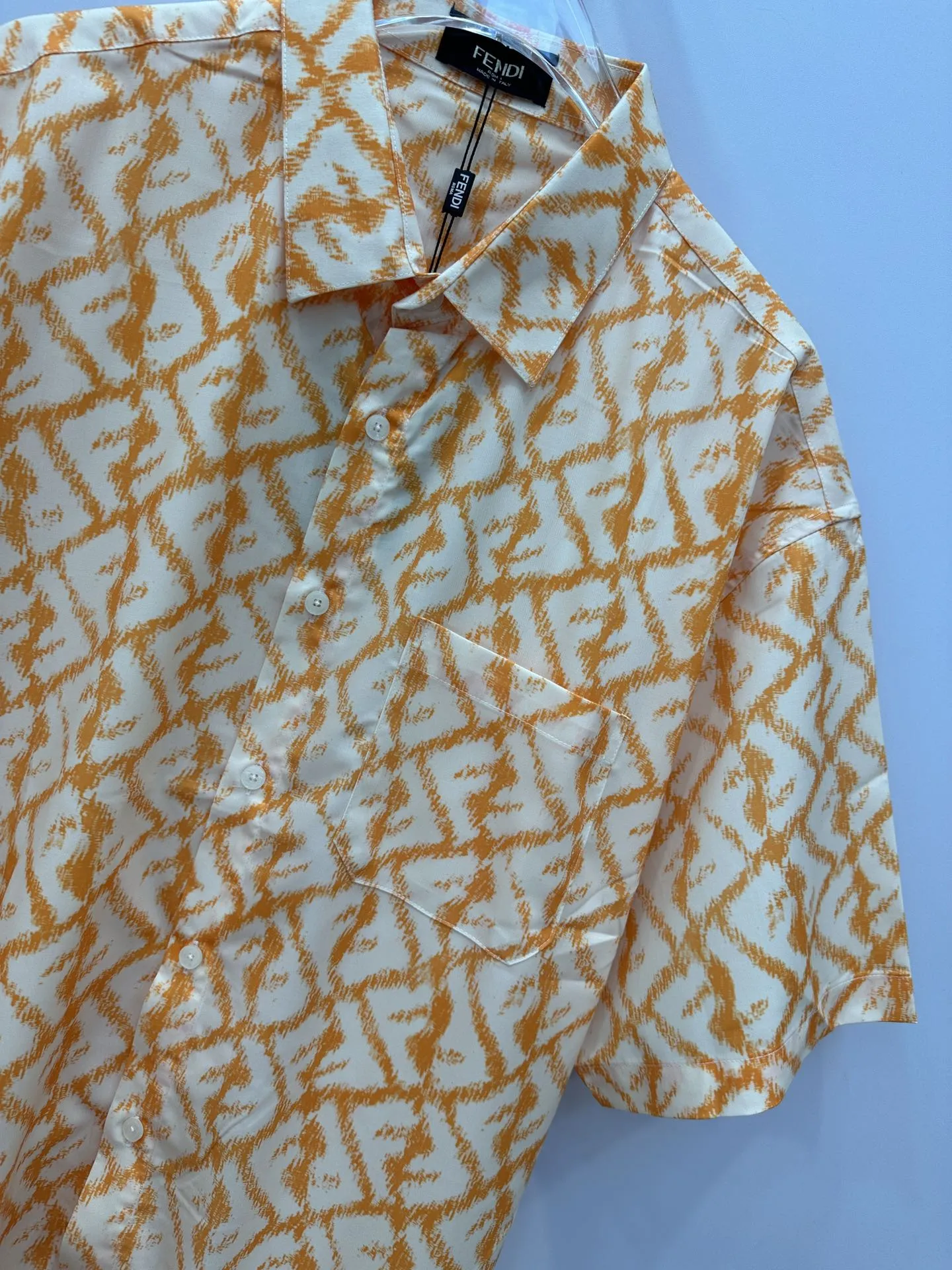 フェンディ青アルファベット柄シャツ新作 - 画像 (6)