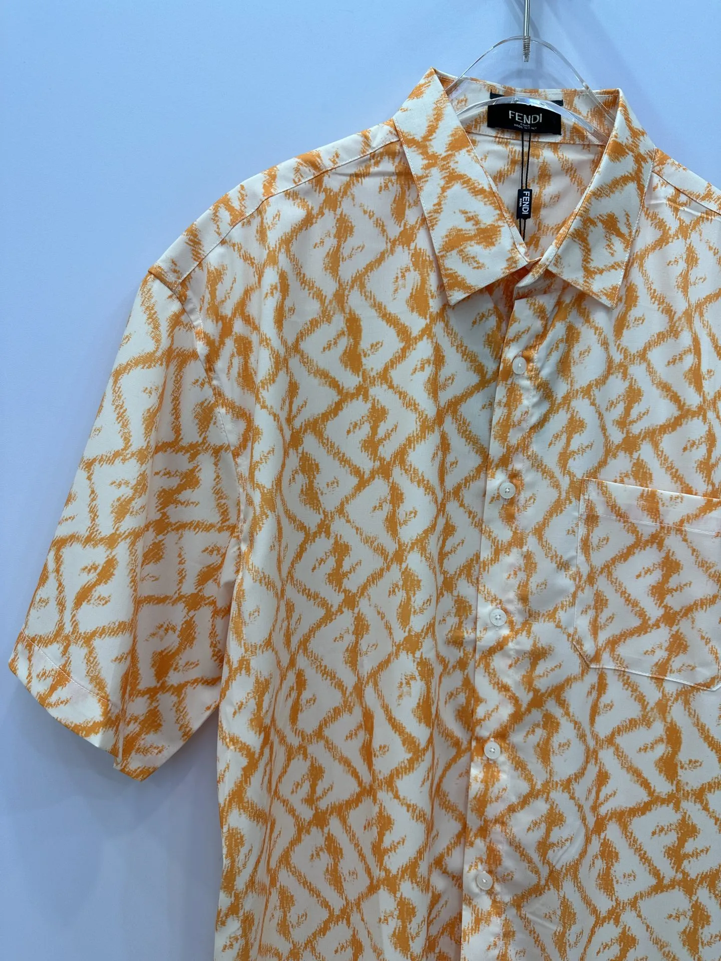 フェンディ青アルファベット柄シャツ新作 - 画像 (7)