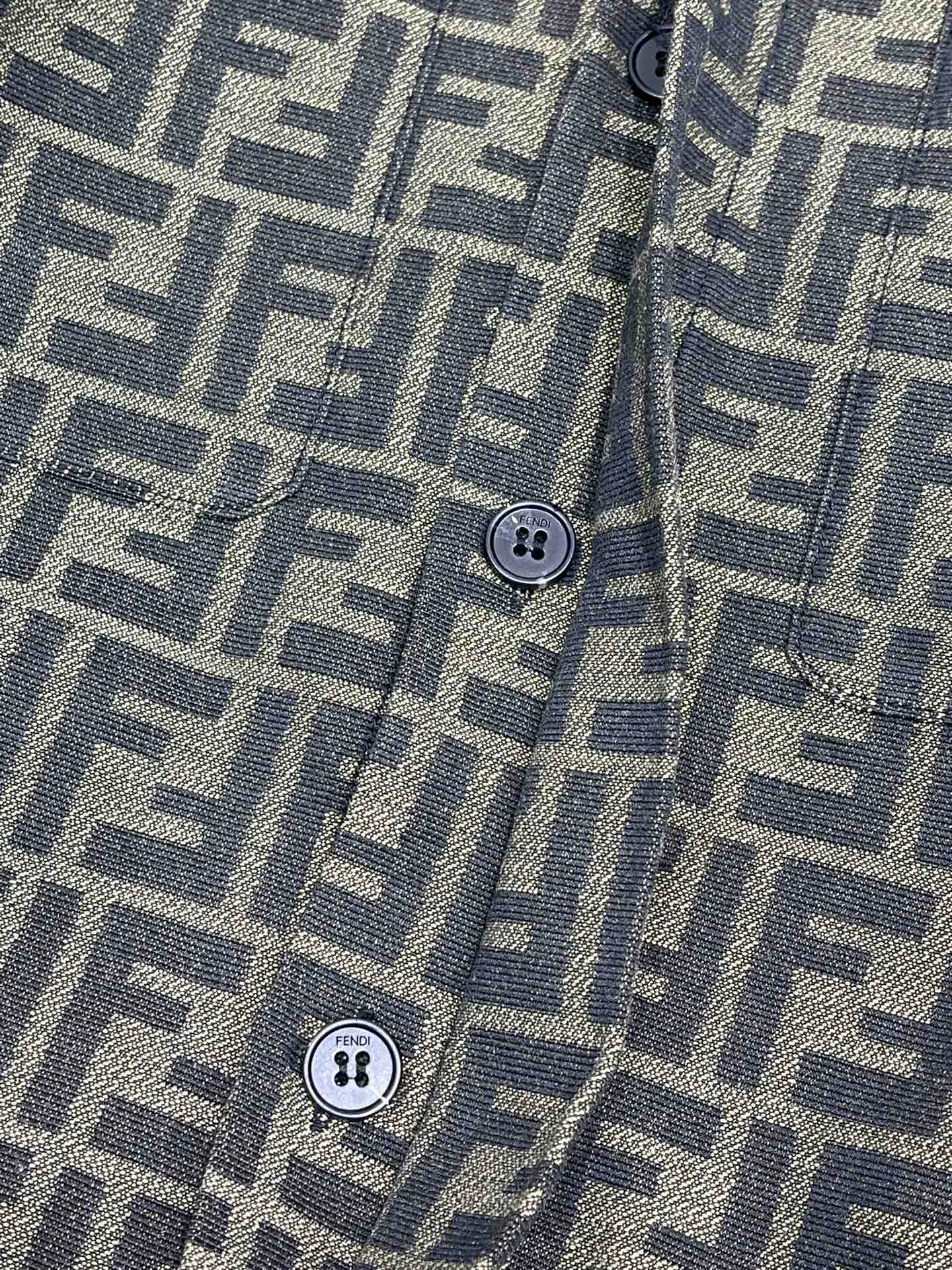 フェンディ2024新作フルプリントロゴシャツユニセックス - 画像 (4)