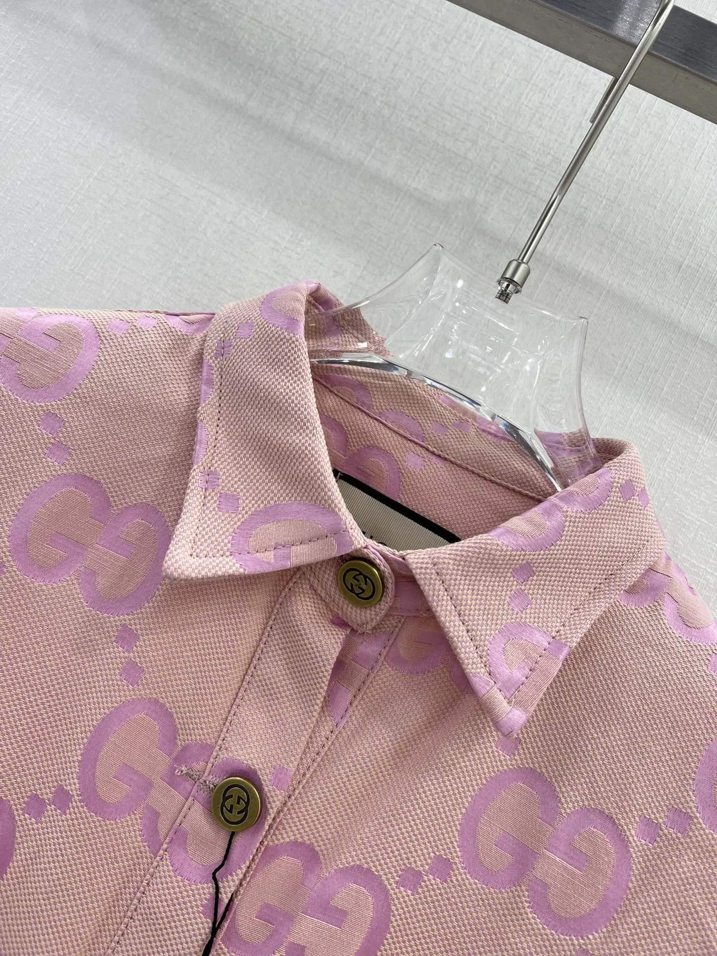 GUCCI新作バービーピンクジャカードシャツ - 画像 (3)