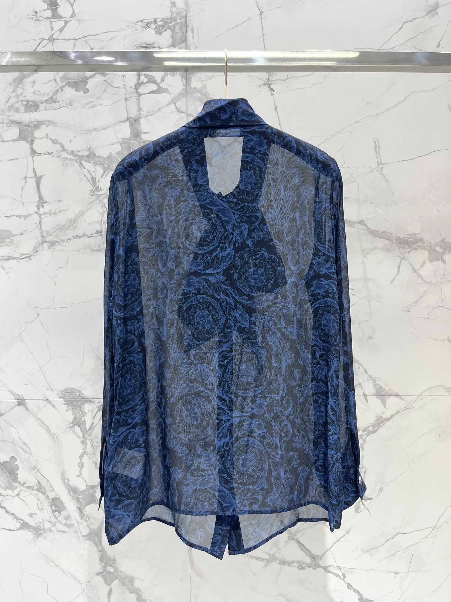 ジ アン フェレ2024新作Baroccoブルーボウシャツ - 画像 (10)