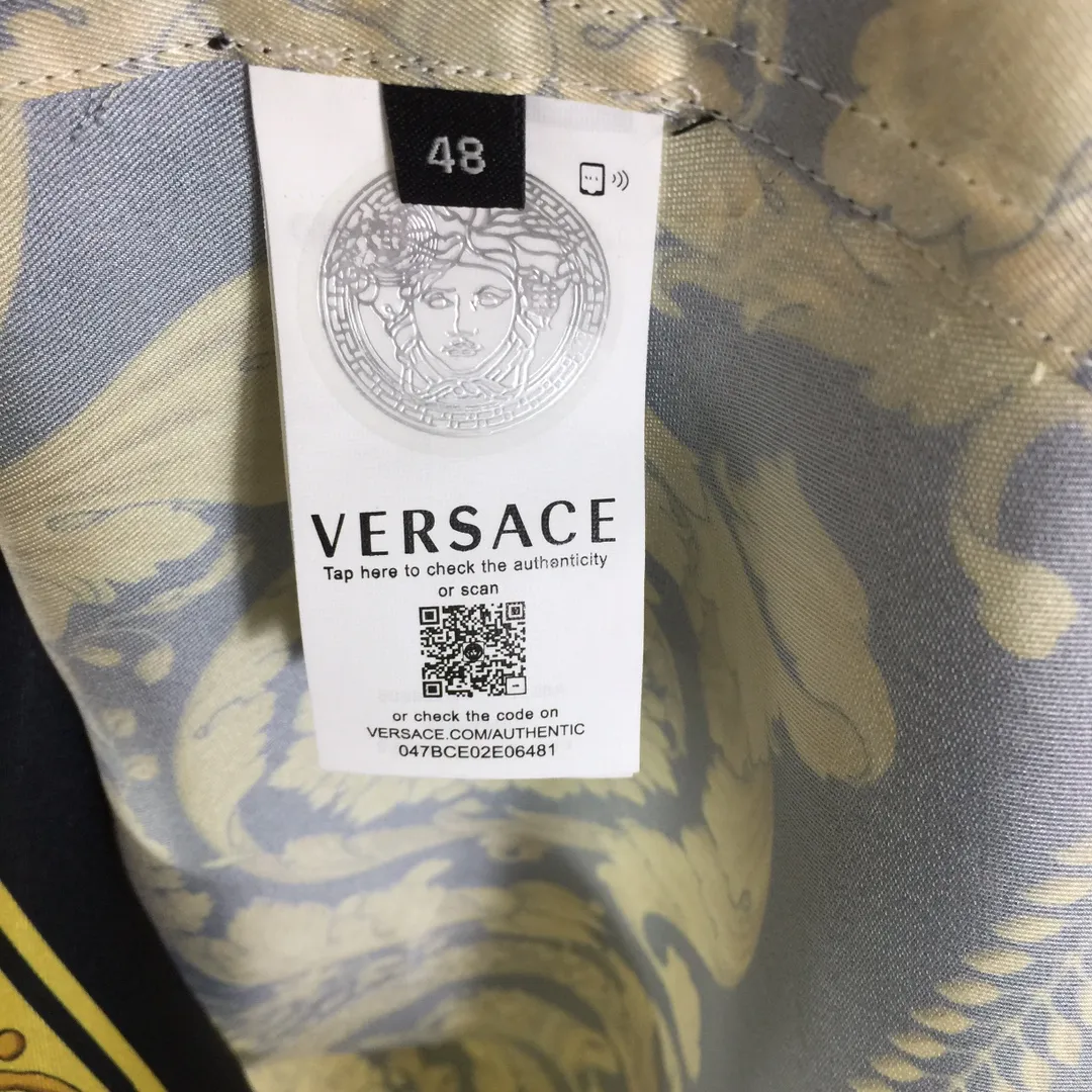 Versace新作黒金シルクシャツユニセックス - 画像 (9)