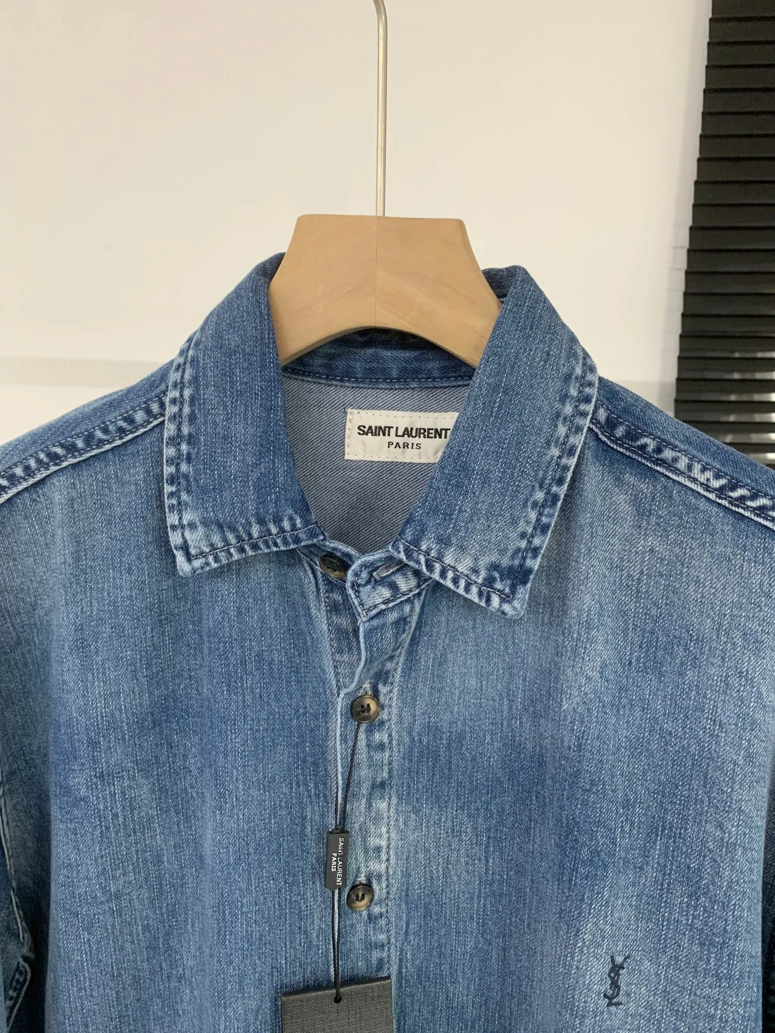 YSL新作青カウボーイシャツコートアルファベット刺繍 - 画像 (5)