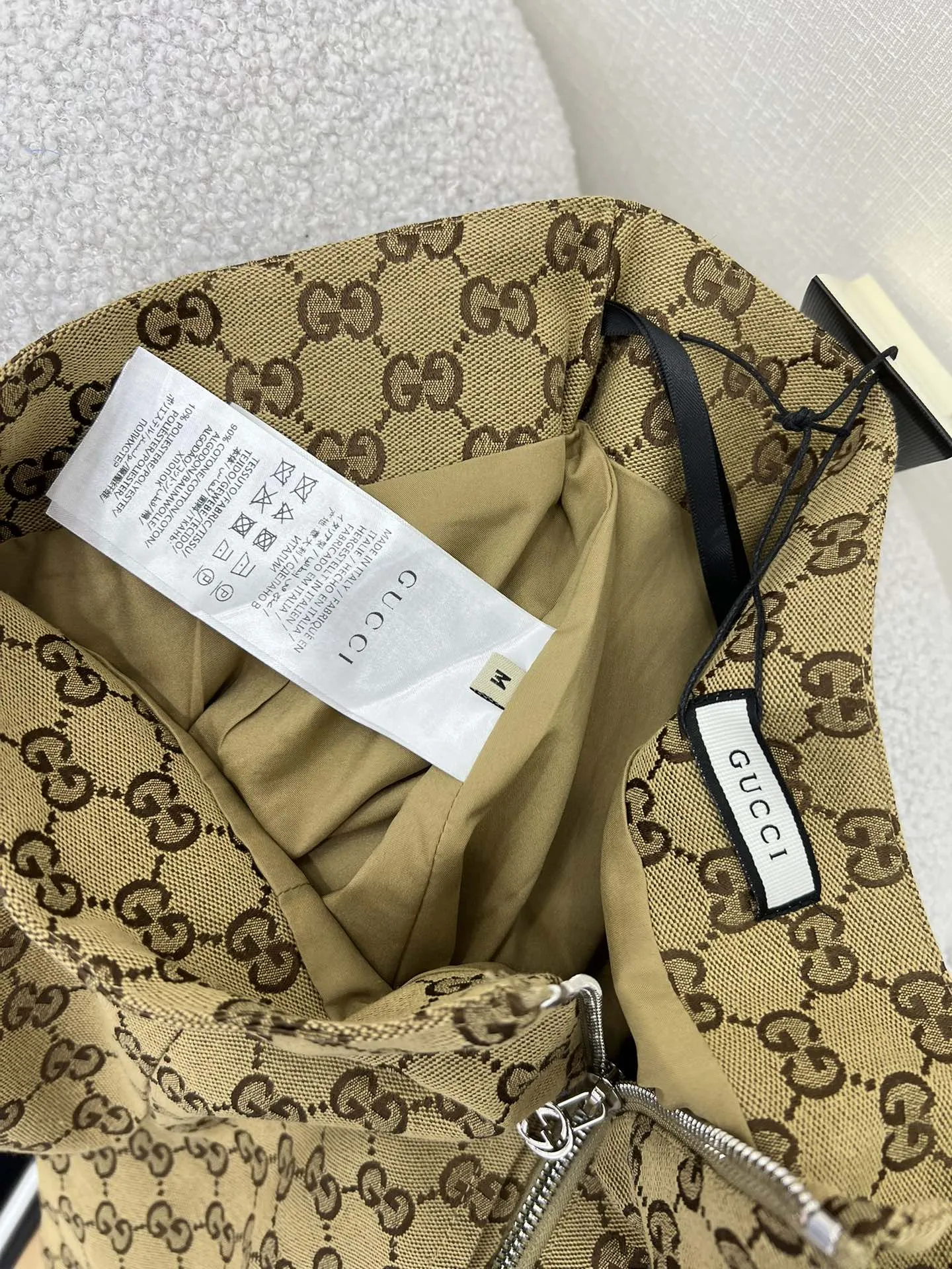 GUCCI 2024春夏ベージュAライン半スカート - 画像 (8)