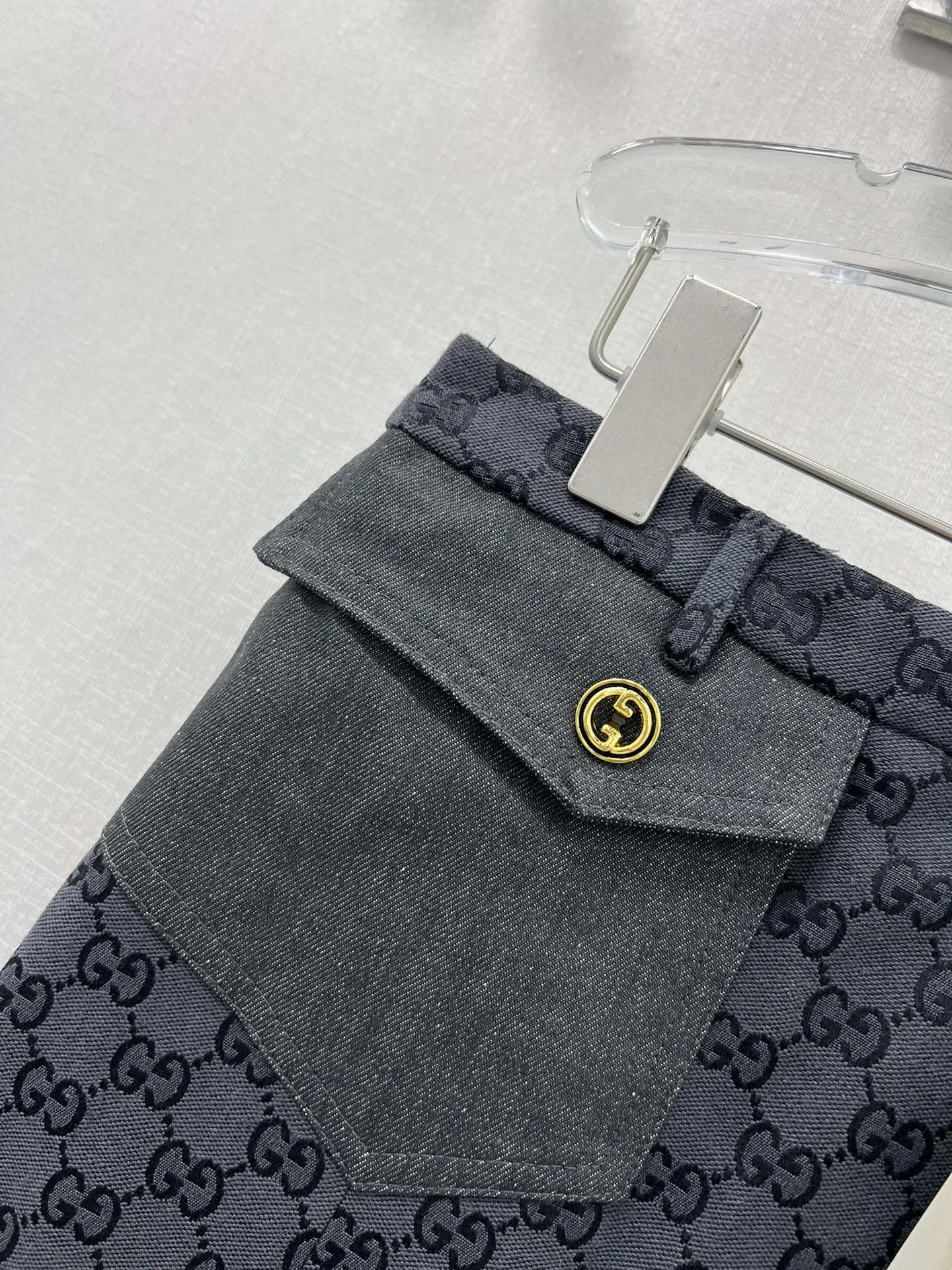 GUCCI 24春夏 ダブルGG提花A字スカート ブラック - 画像 (4)