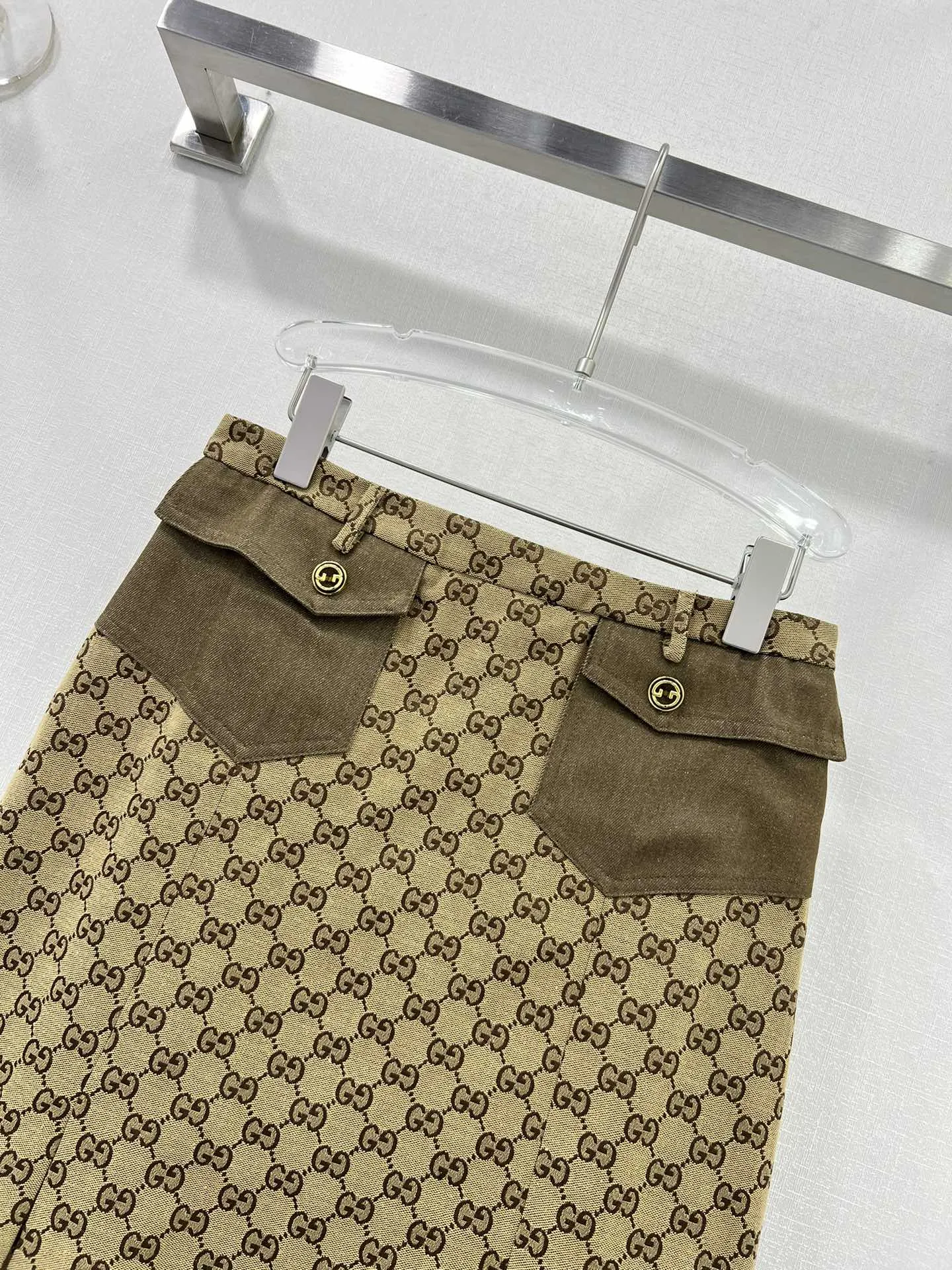 GUCCI 24春夏 ダブルGG柄Aライン半スカート - 画像 (4)