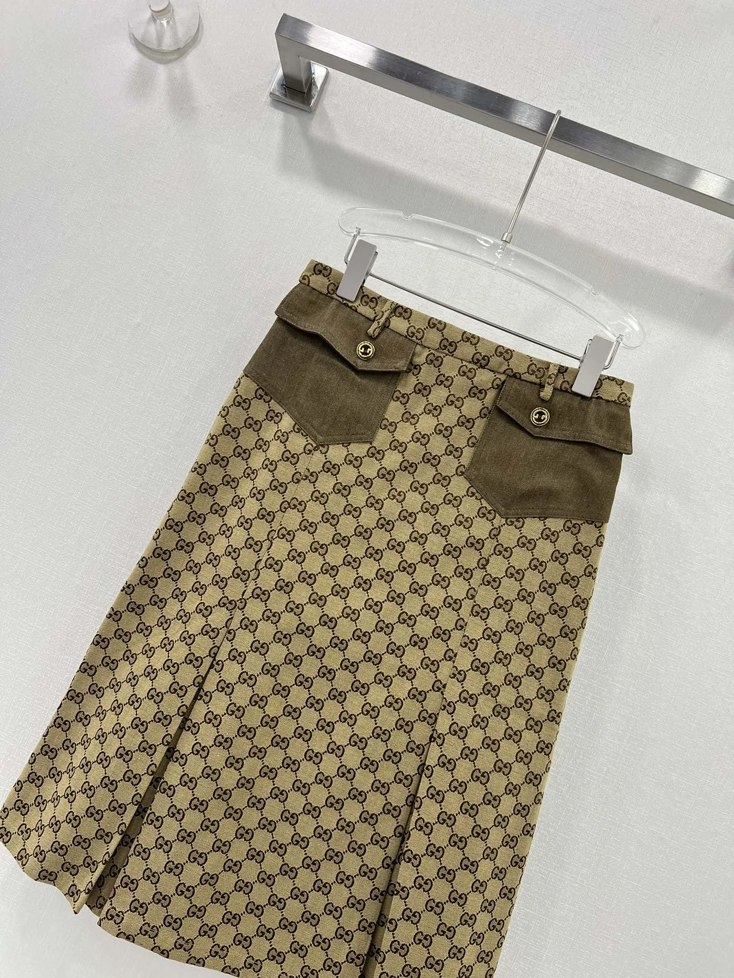 GUCCI 24春夏 ダブルGG柄Aライン半スカート - 画像 (5)