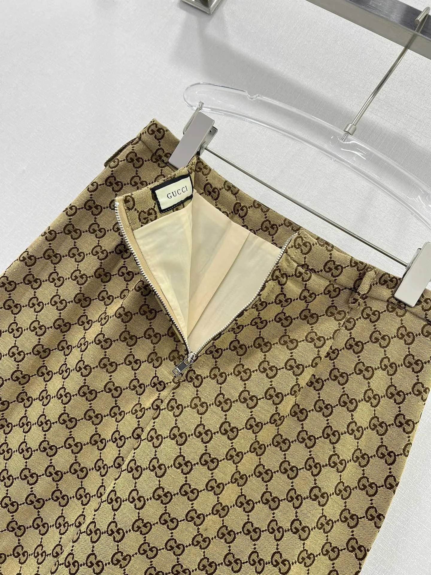 GUCCI 24春夏 ダブルGG柄Aライン半スカート - 画像 (9)