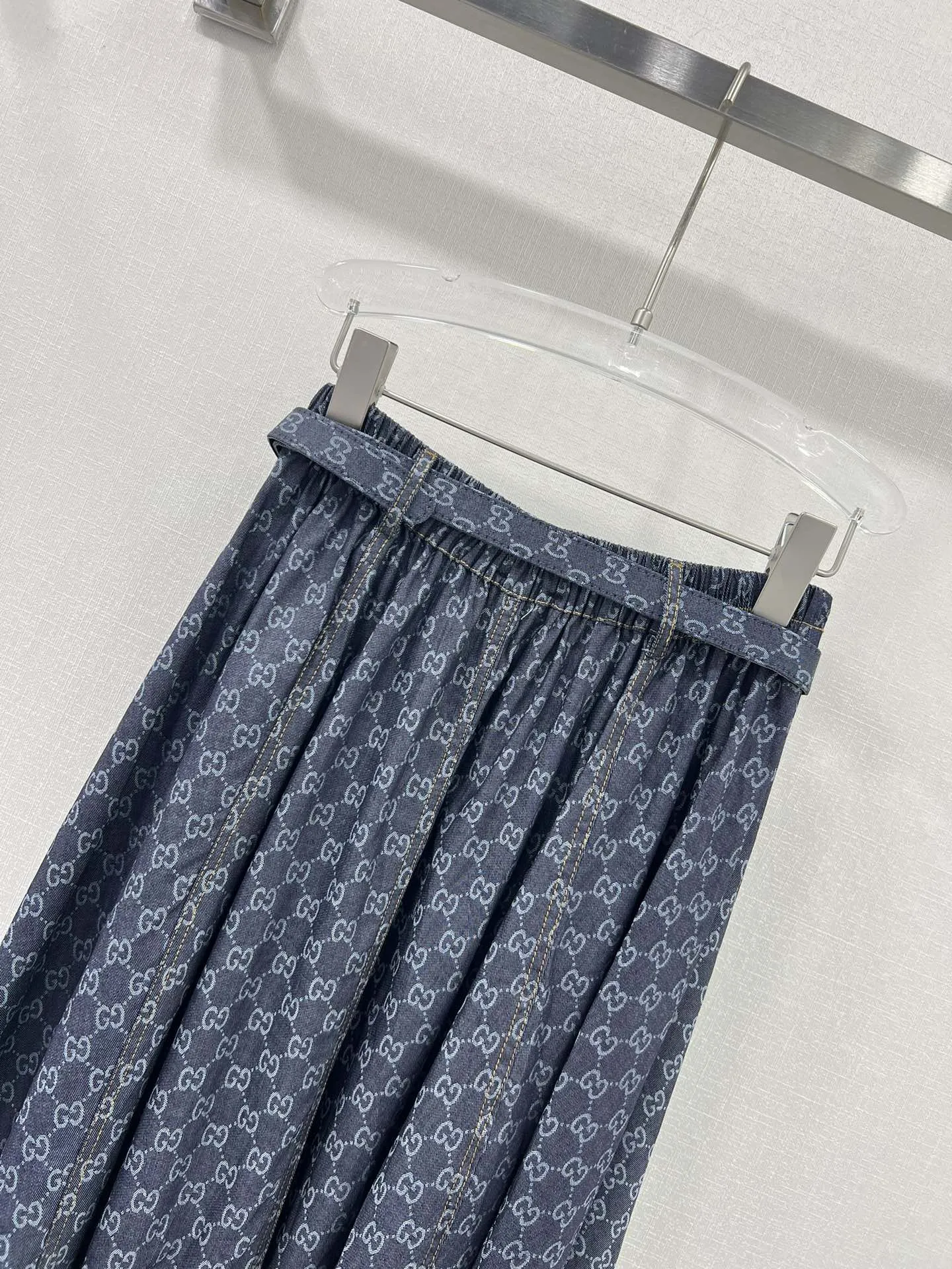 GUCCI 2024春夏ブルーデニムハーフスカート - 画像 (10)