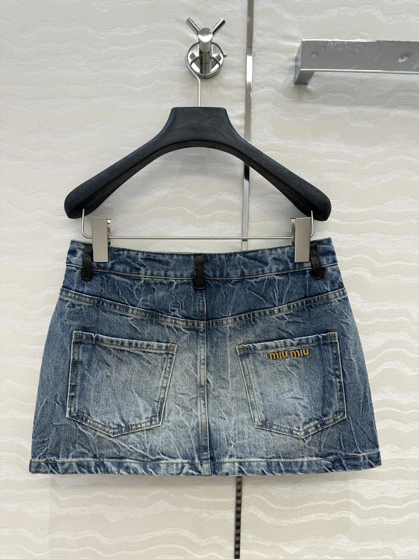 Miu Miu ブルー デニムミニスカート - 画像 (9)