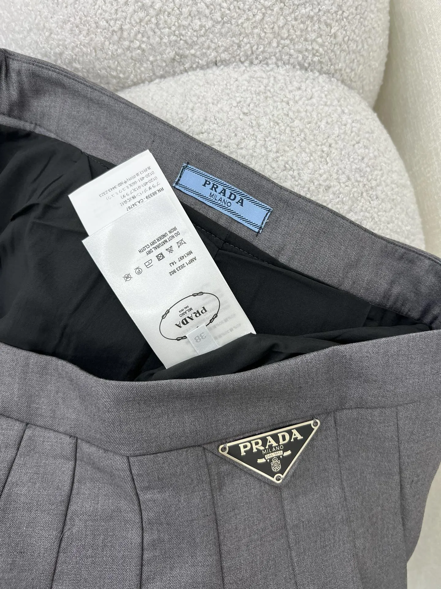 PRADA 23初秋の新作Aラインプリーツスカート - 画像 (8)