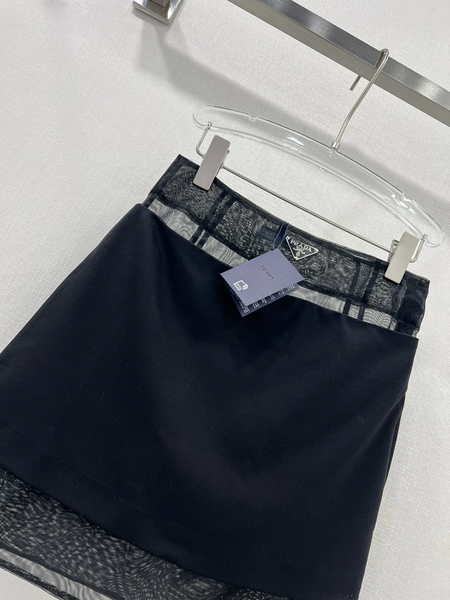 PRADA 2024春限定パーティースカート ブラック - 画像 (5)