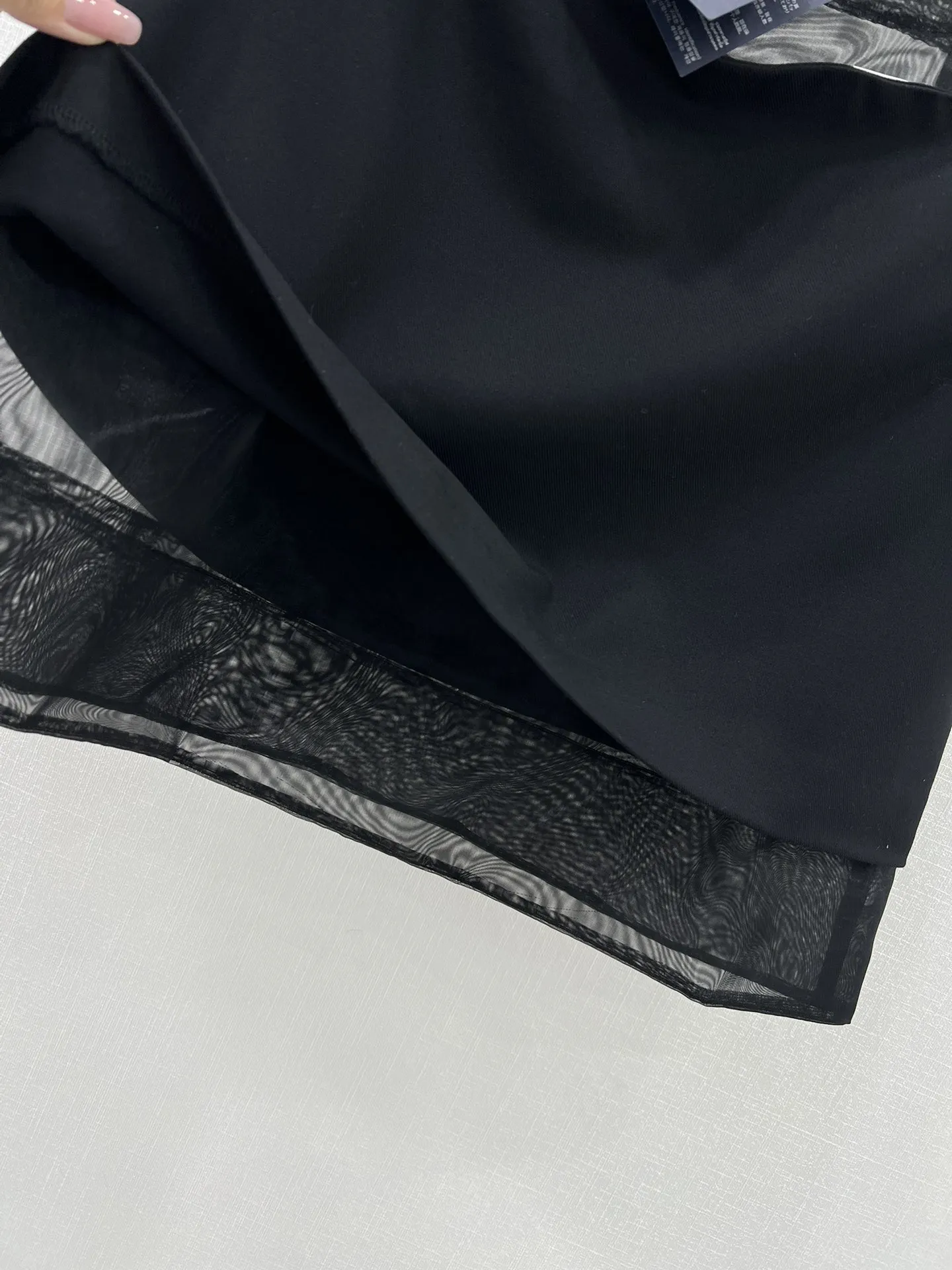 PRADA 2024春限定パーティースカート ブラック - 画像 (6)