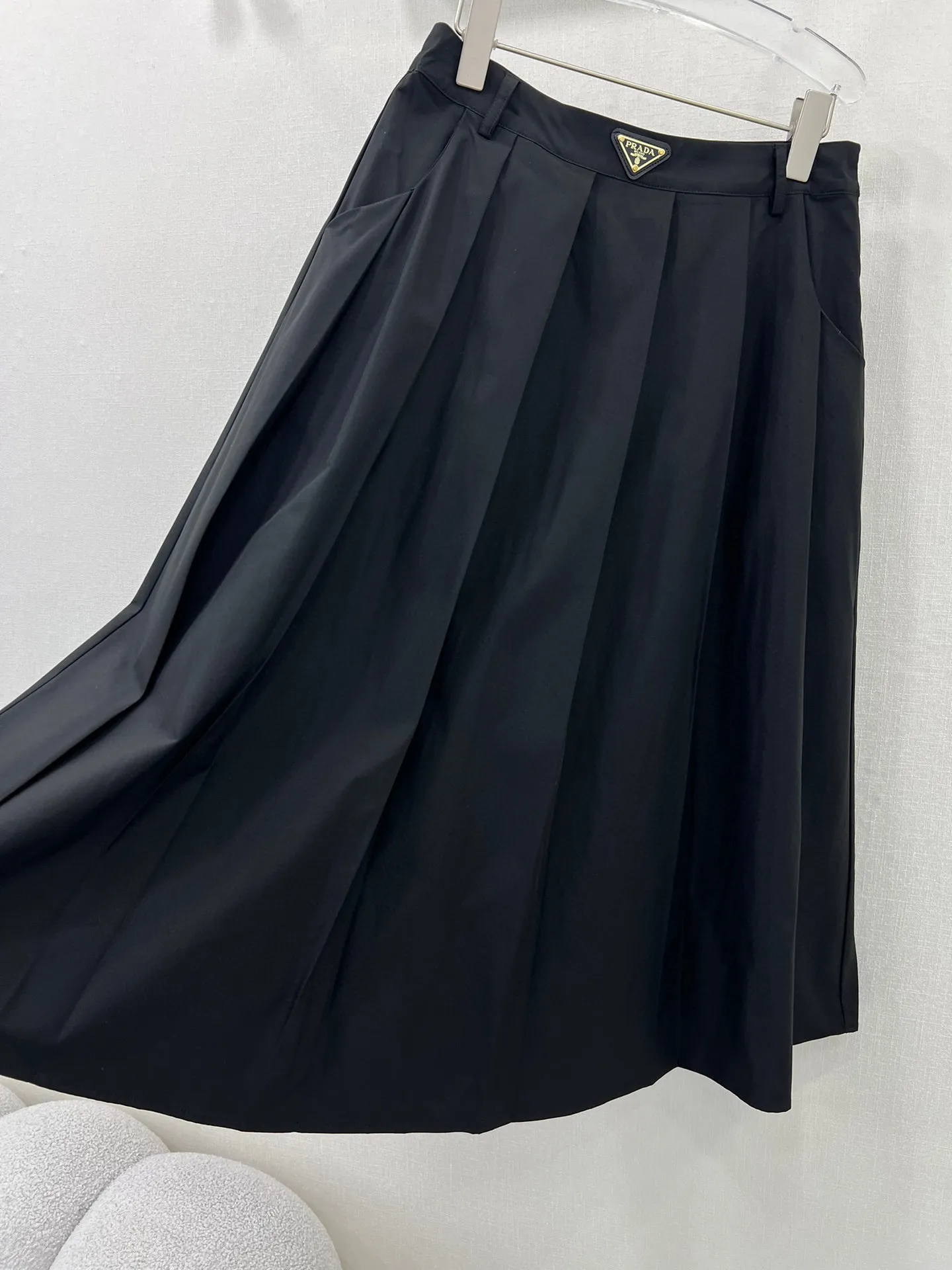 PRADA 2024年春夏スカート ブラック Aラインスタイル - 画像 (6)