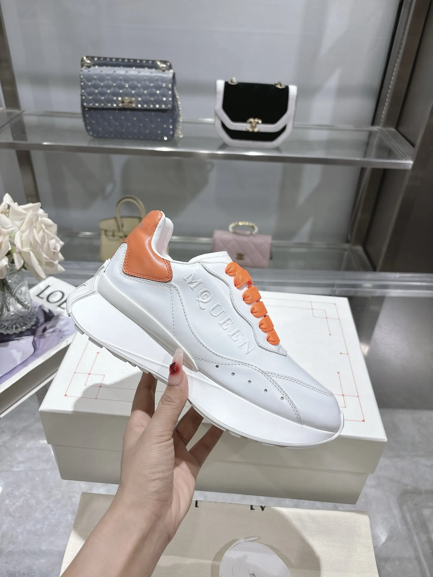 ALEXANDER MCQUEEN 白橙色 Sprintスニーカー