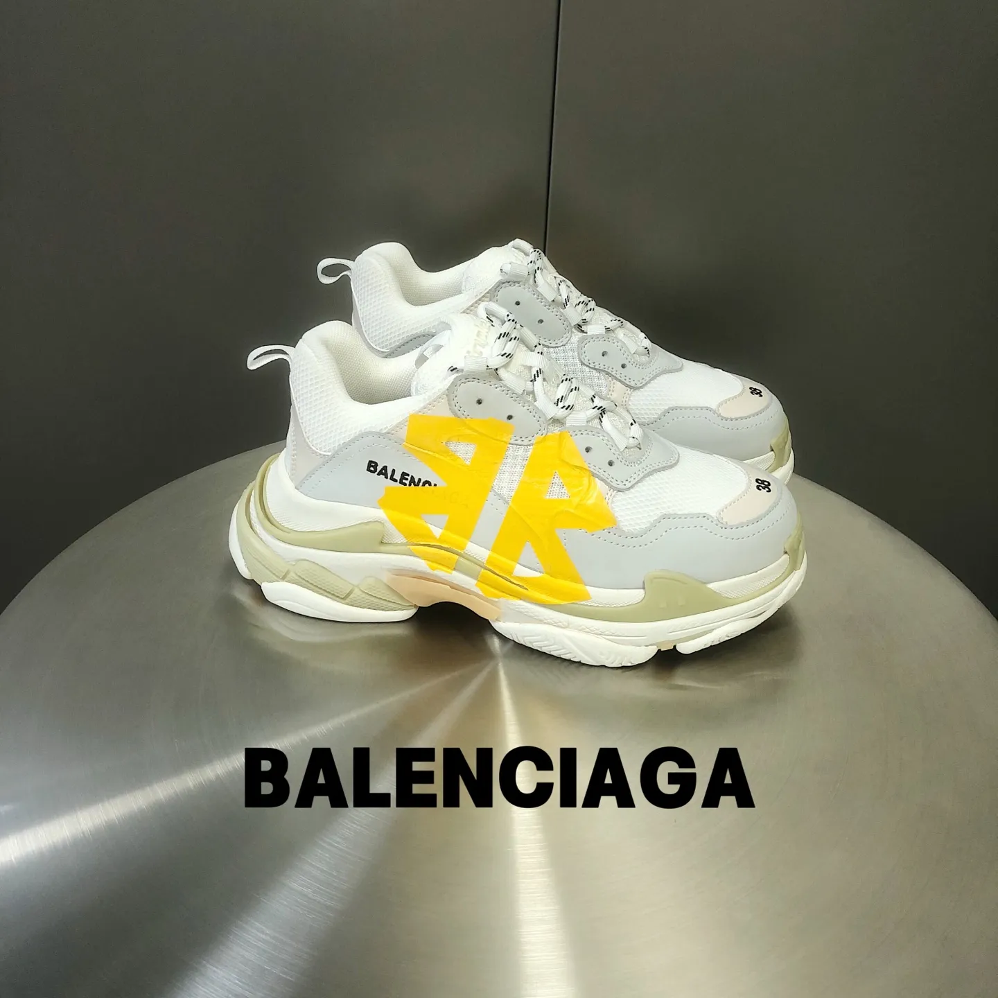 Balenciaga Triple S ホワイトイエロー老舗靴