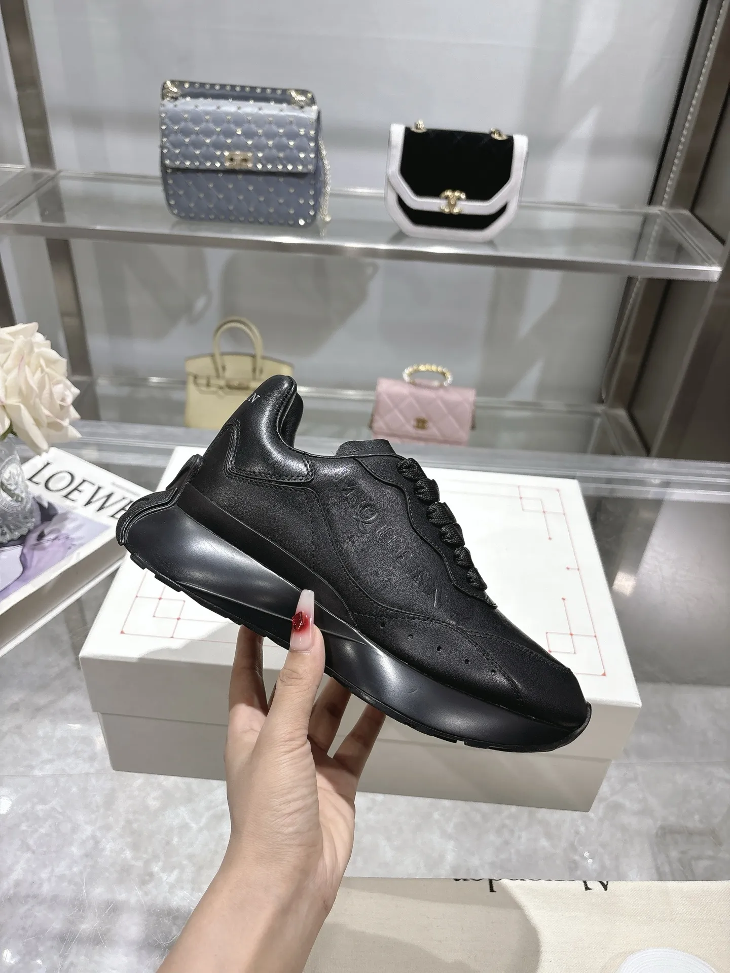 ALEXANDER MCQUEEN ブラック スニーカー 2025SS