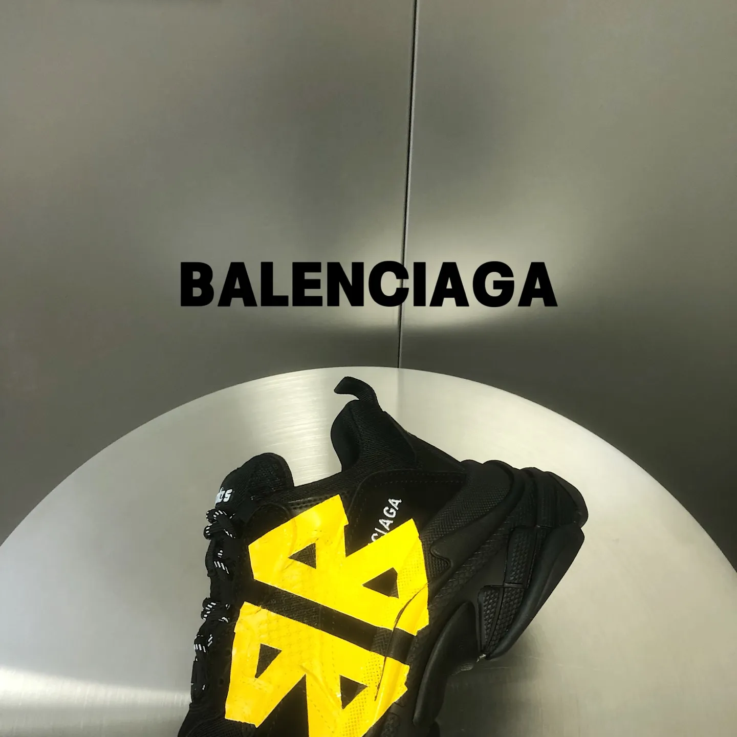 Balenciaga Triple S ブラックイエロー老舗靴 - 画像 (6)