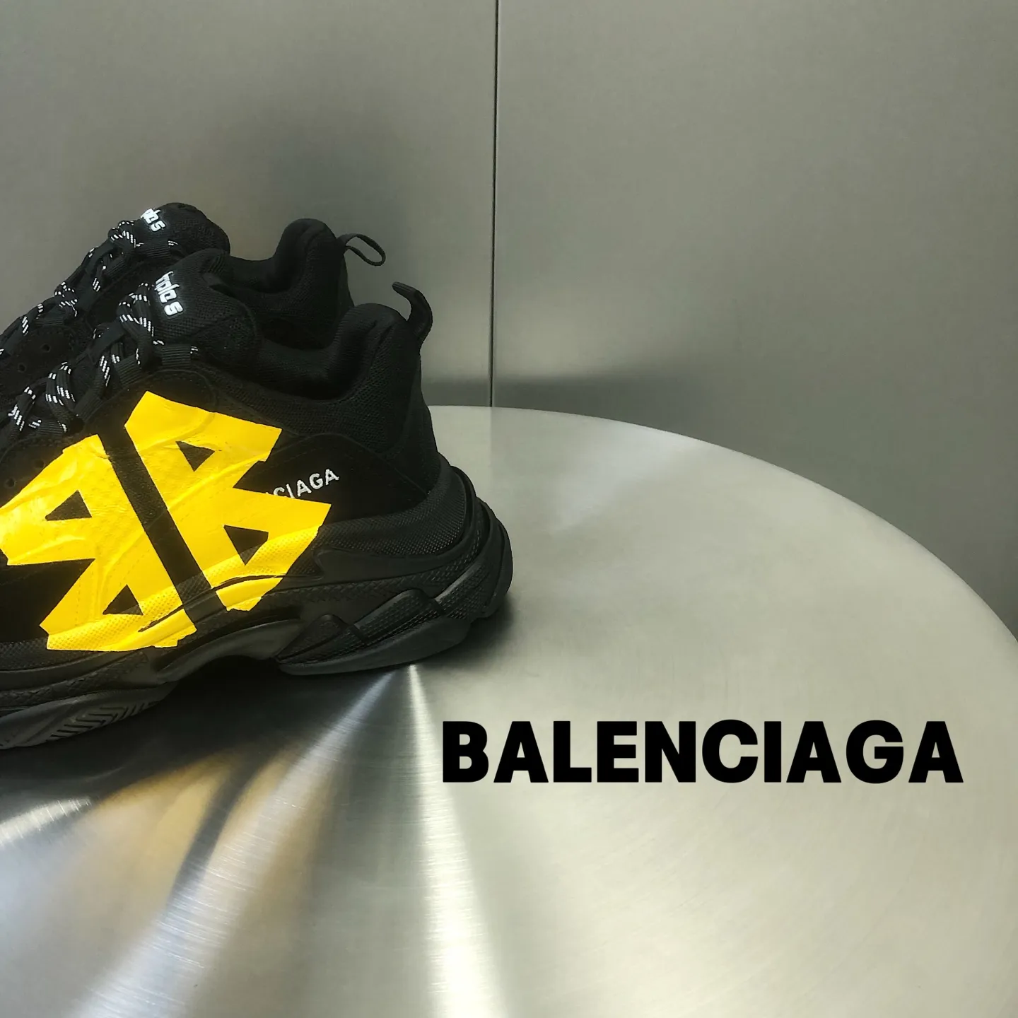 Balenciaga Triple S ブラックイエロー老舗靴 - 画像 (8)