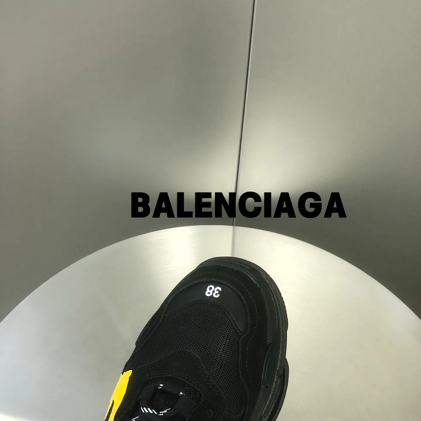 Balenciaga Triple S ブラックイエロー老舗靴 - 画像 (10)