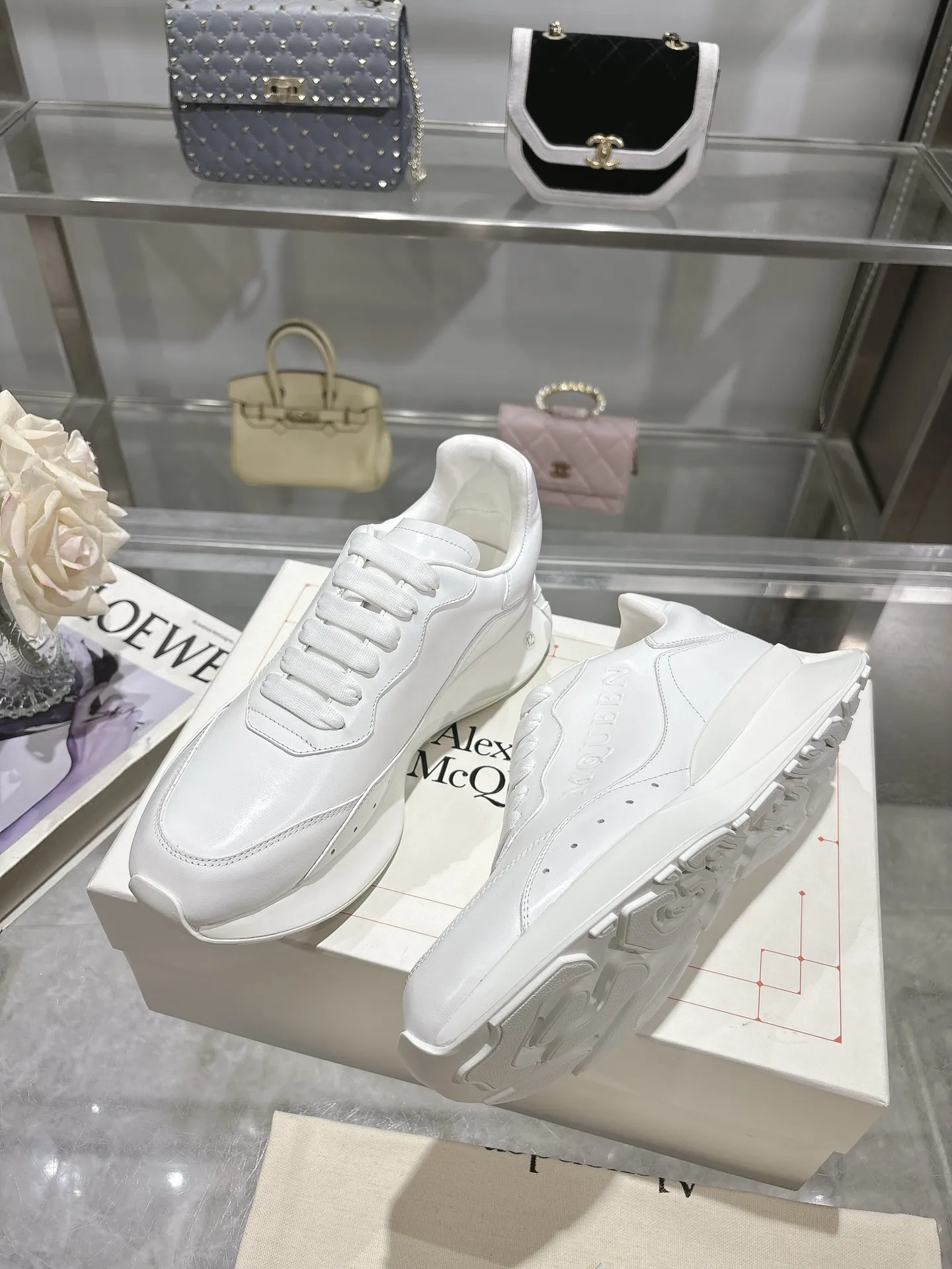 ALEXANDER MCQUEEN 白 スニーカー 2025春夏 - 画像 (6)