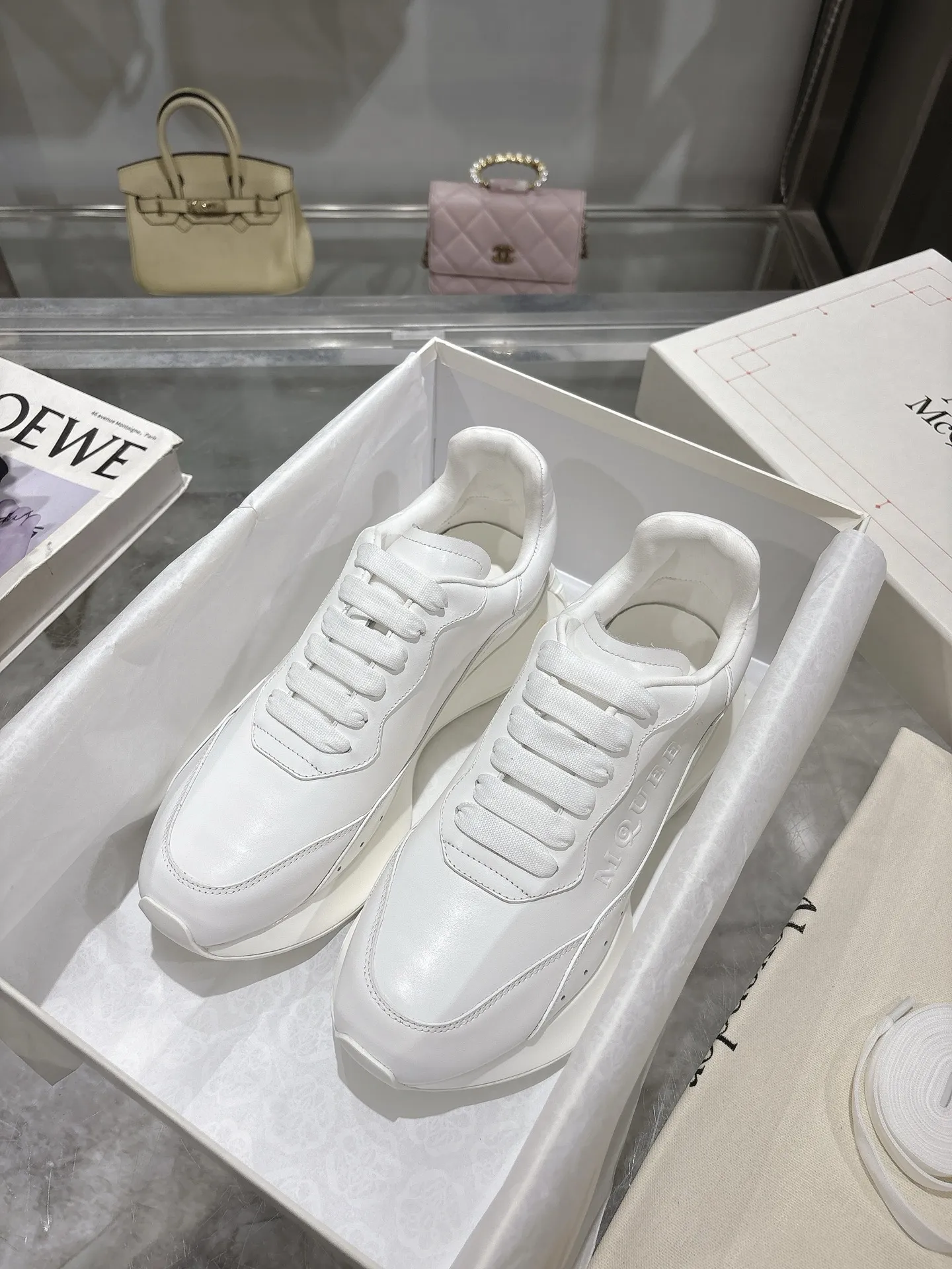 ALEXANDER MCQUEEN 白 スニーカー 2025春夏 - 画像 (9)