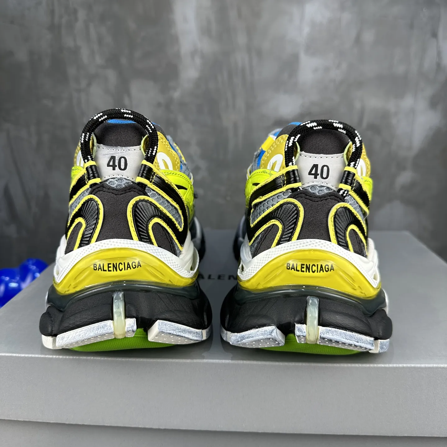 BALENCIAGA Runner-2 破壊風 イエロー 新作 - 画像 (9)