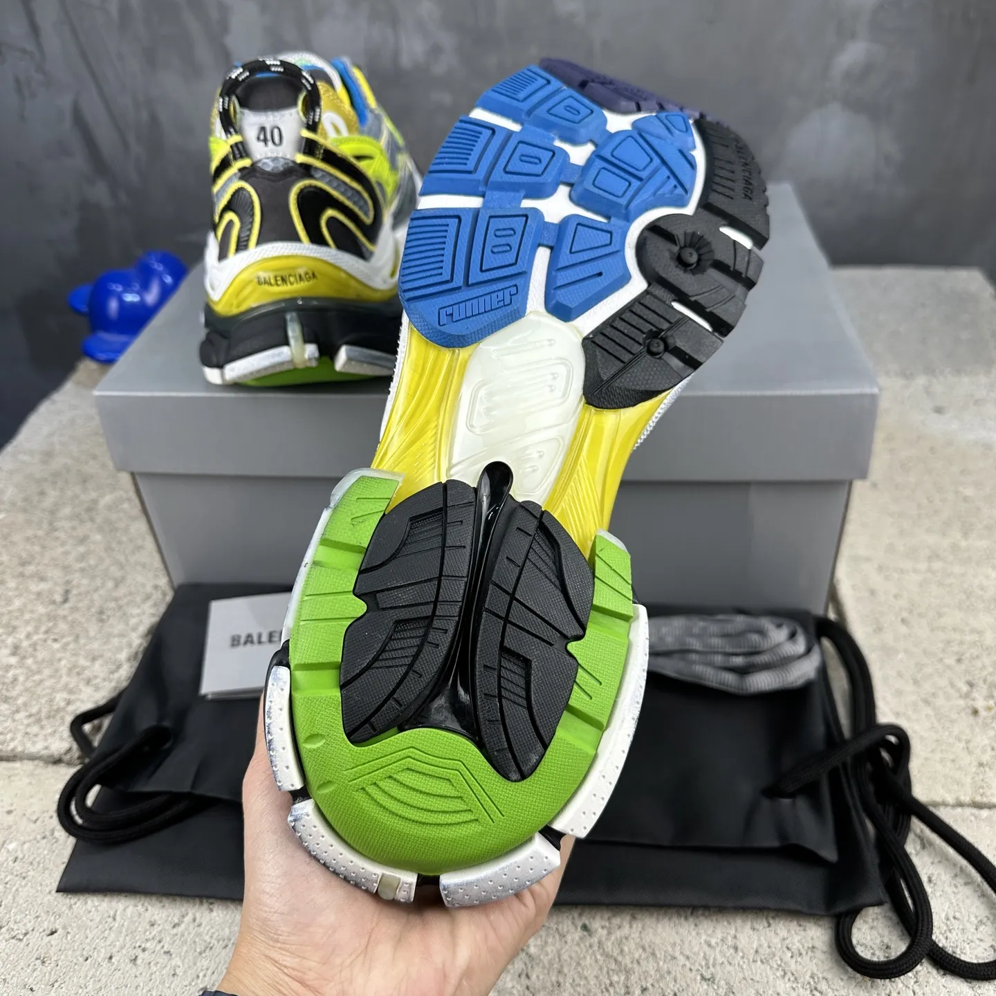 BALENCIAGA Runner-2 破壊風 イエロー 新作 - 画像 (10)