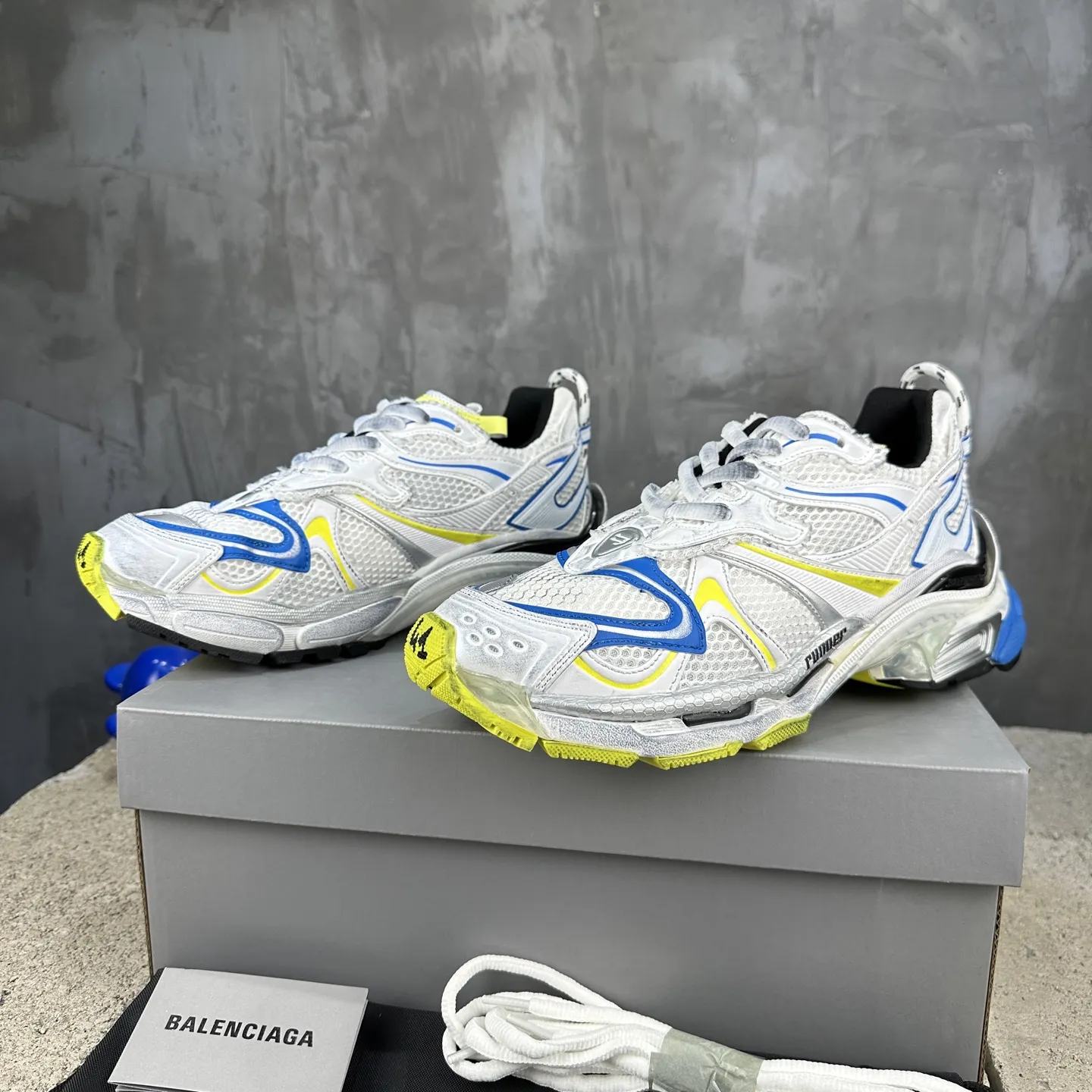 BALENCIAGA Runner-2 破壊風 ホワイトブルー - 画像 (4)