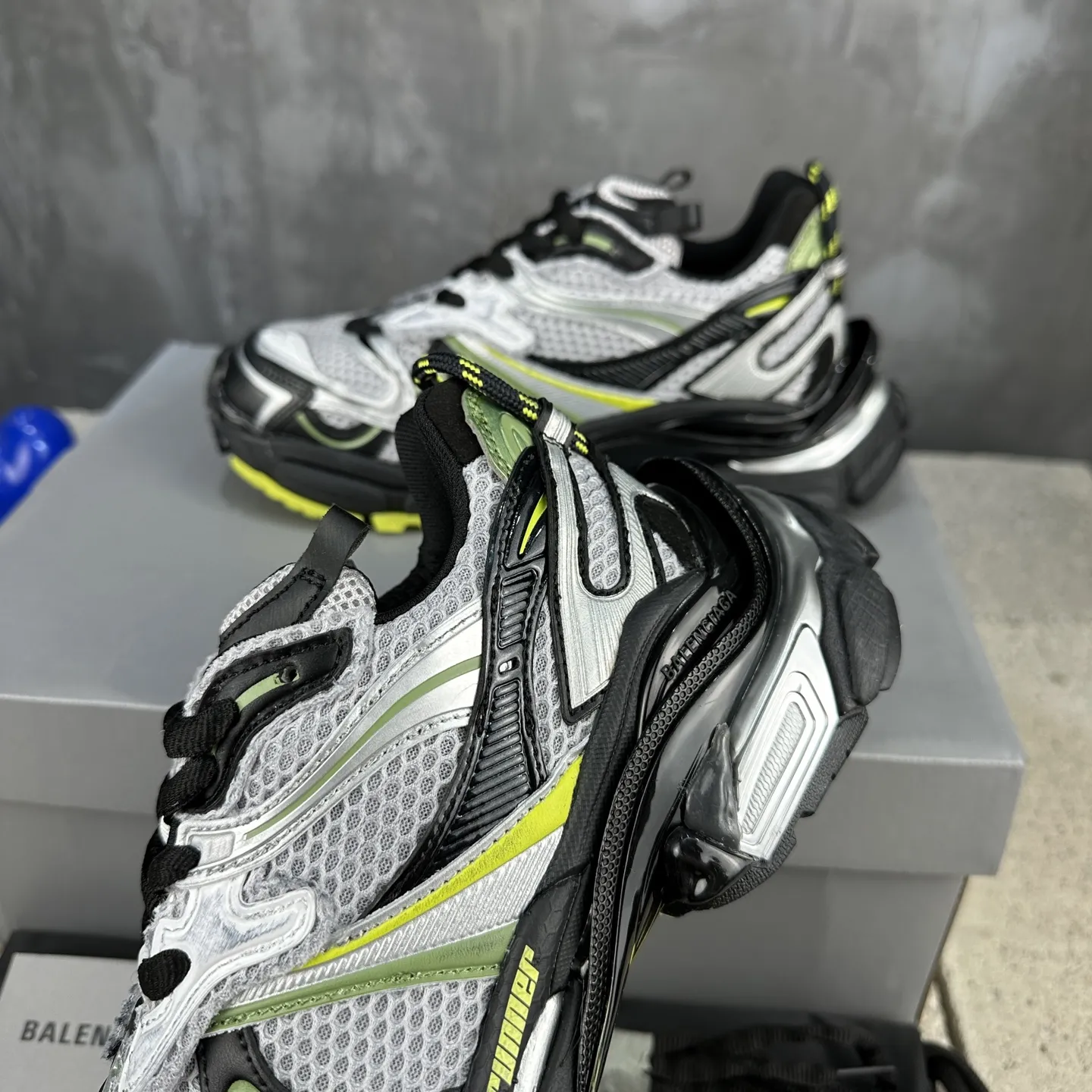 BALENCIAGA Runner-2 破坏风 白黑黄 スニーカー - 画像 (8)