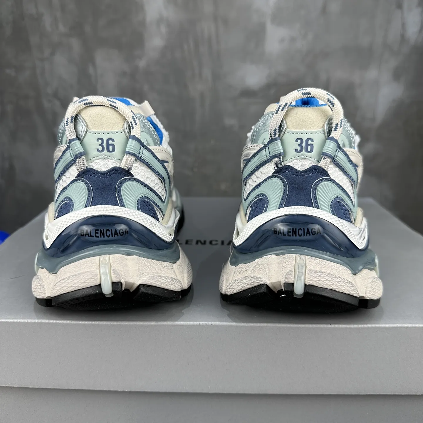 BALENCIAGA Runner-2 破壊風 ホワイトブルー - 画像 (9)