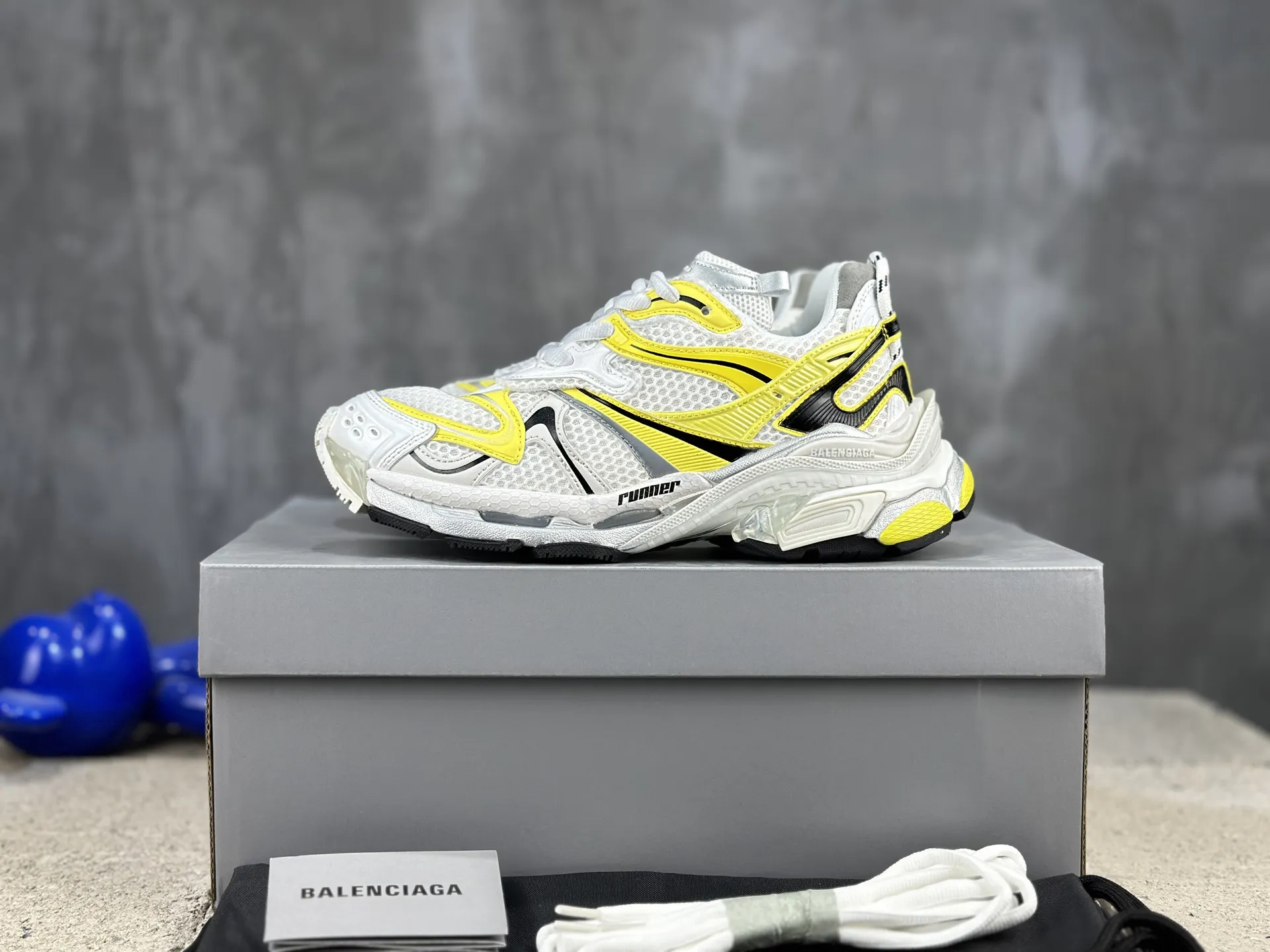 BALENCIAGA Runner-2 白黄色 破坏风款