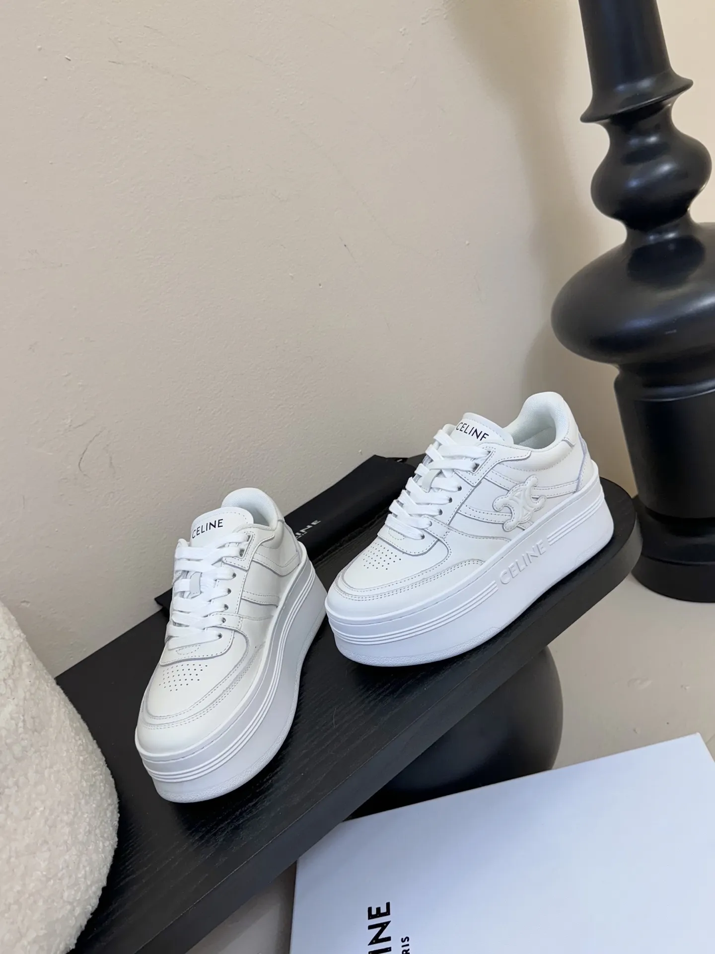 CELINE RUNNER CR-03 ホワイト スニーカー 2025春夏 - 画像 (4)