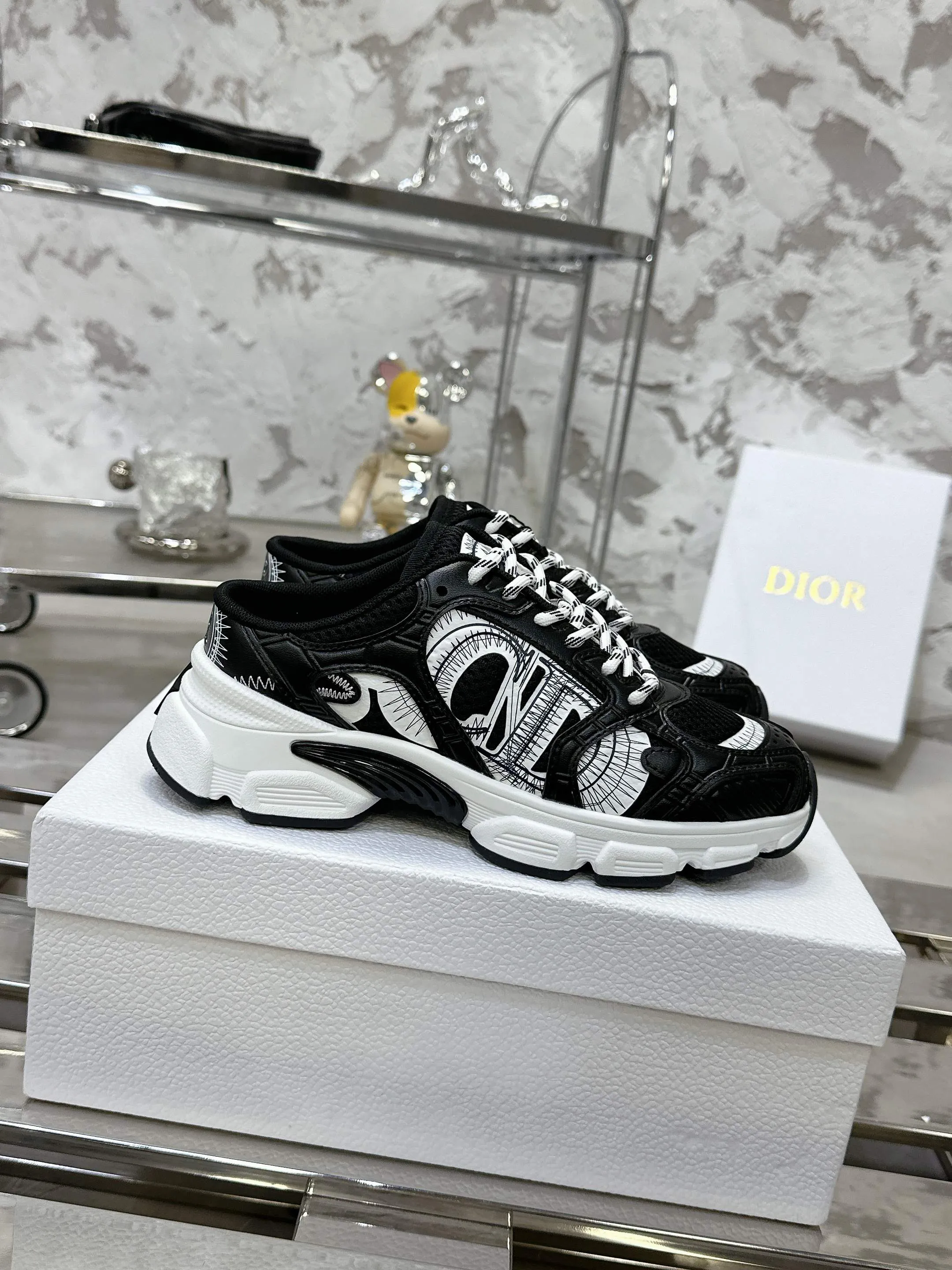 DIOR CHRONO ブラック 老舗シューズ