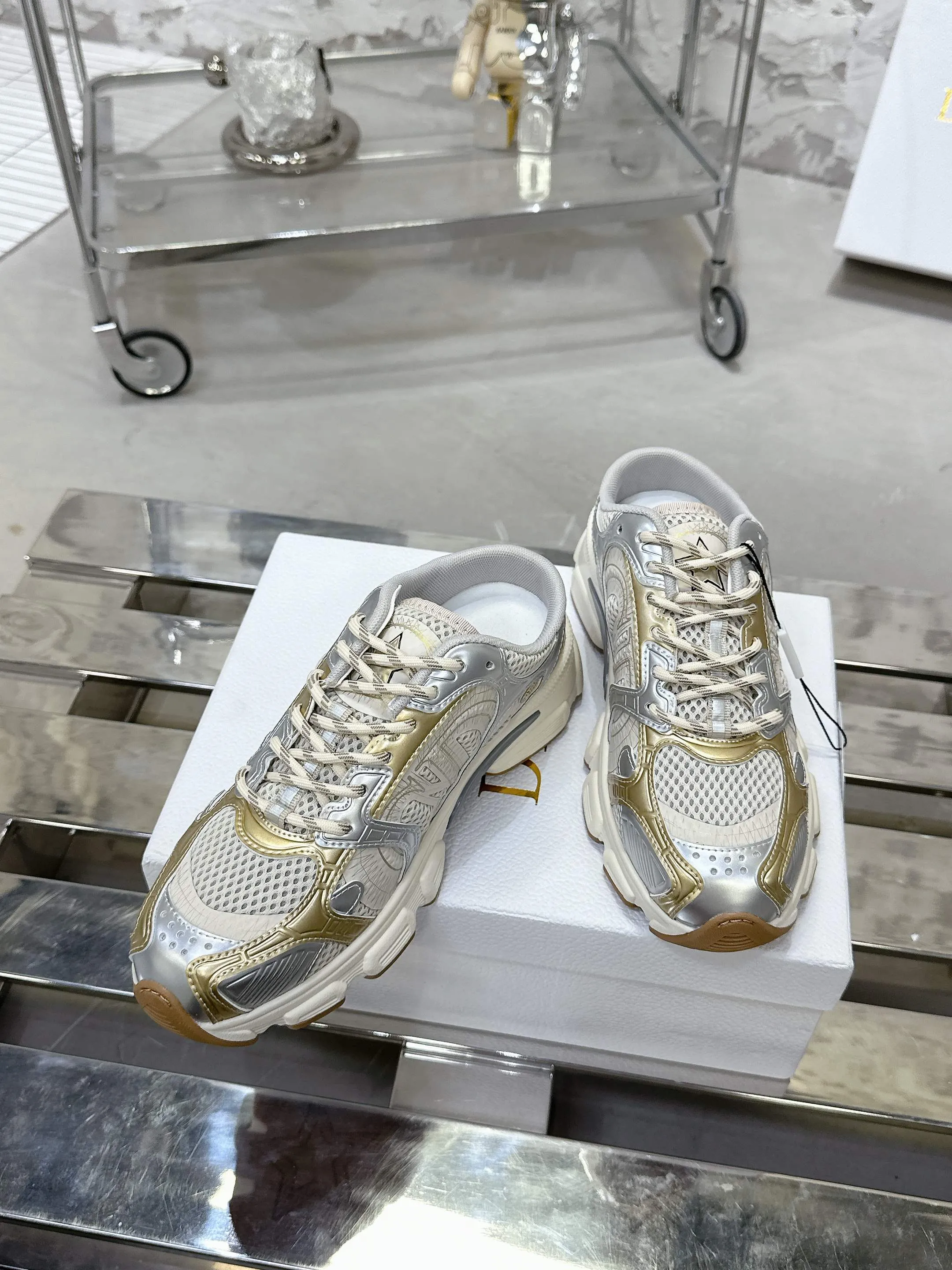 Christian Dior シルバー クロノスニーカー - 画像 (5)