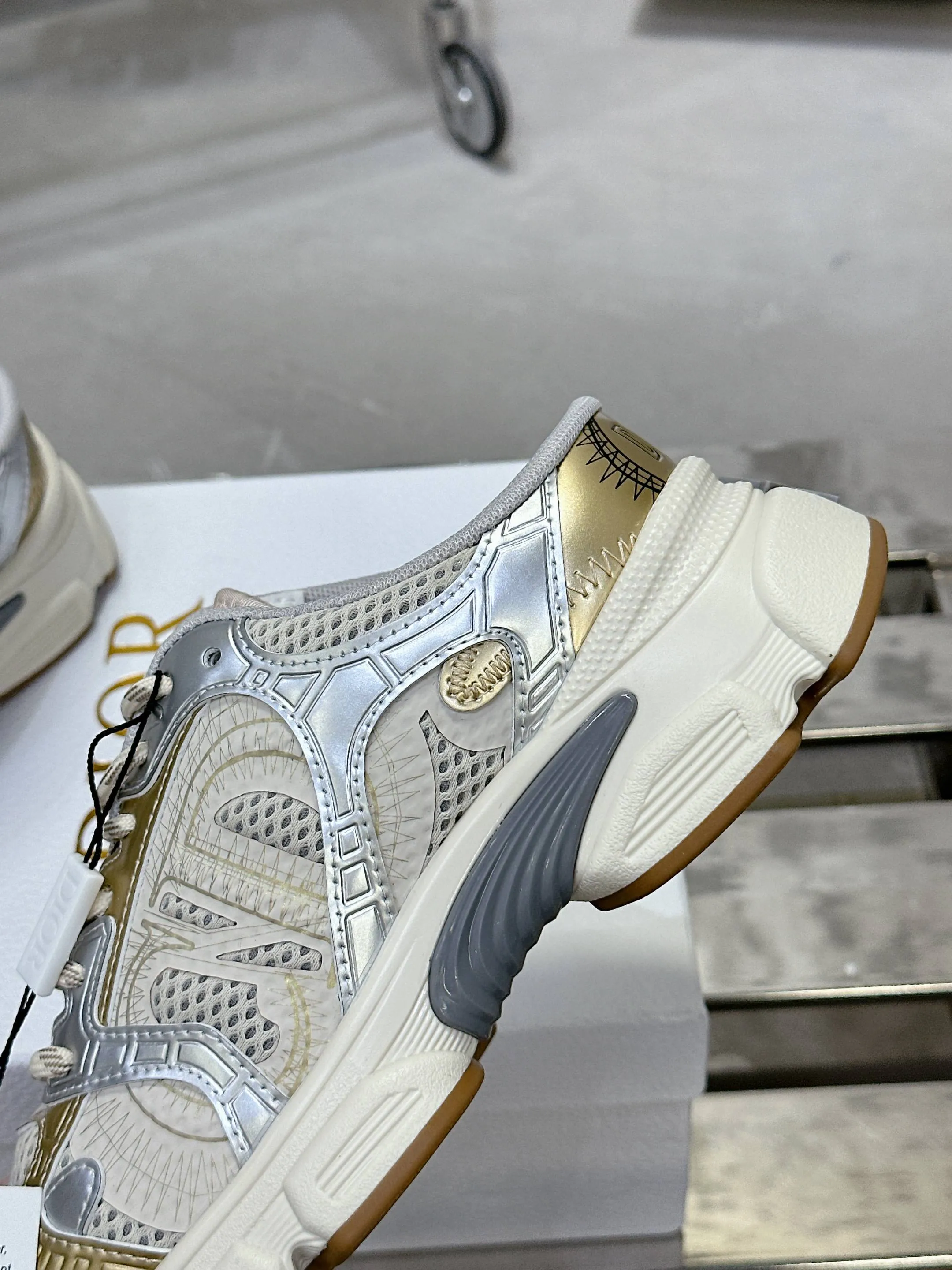 Christian Dior シルバー クロノスニーカー - 画像 (8)