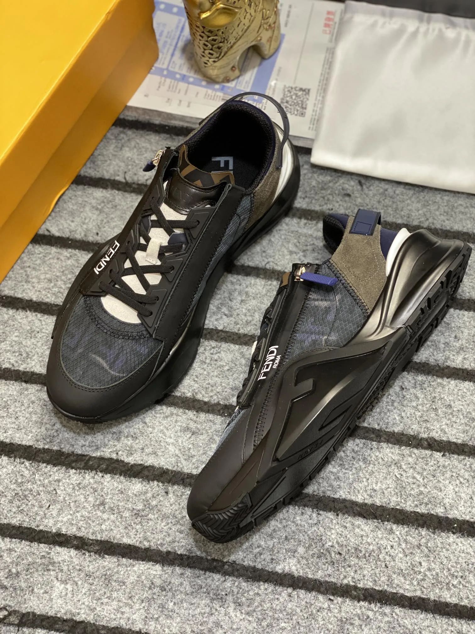 FENDI オリジナルカラー ファッションスニーカー - 画像 (5)