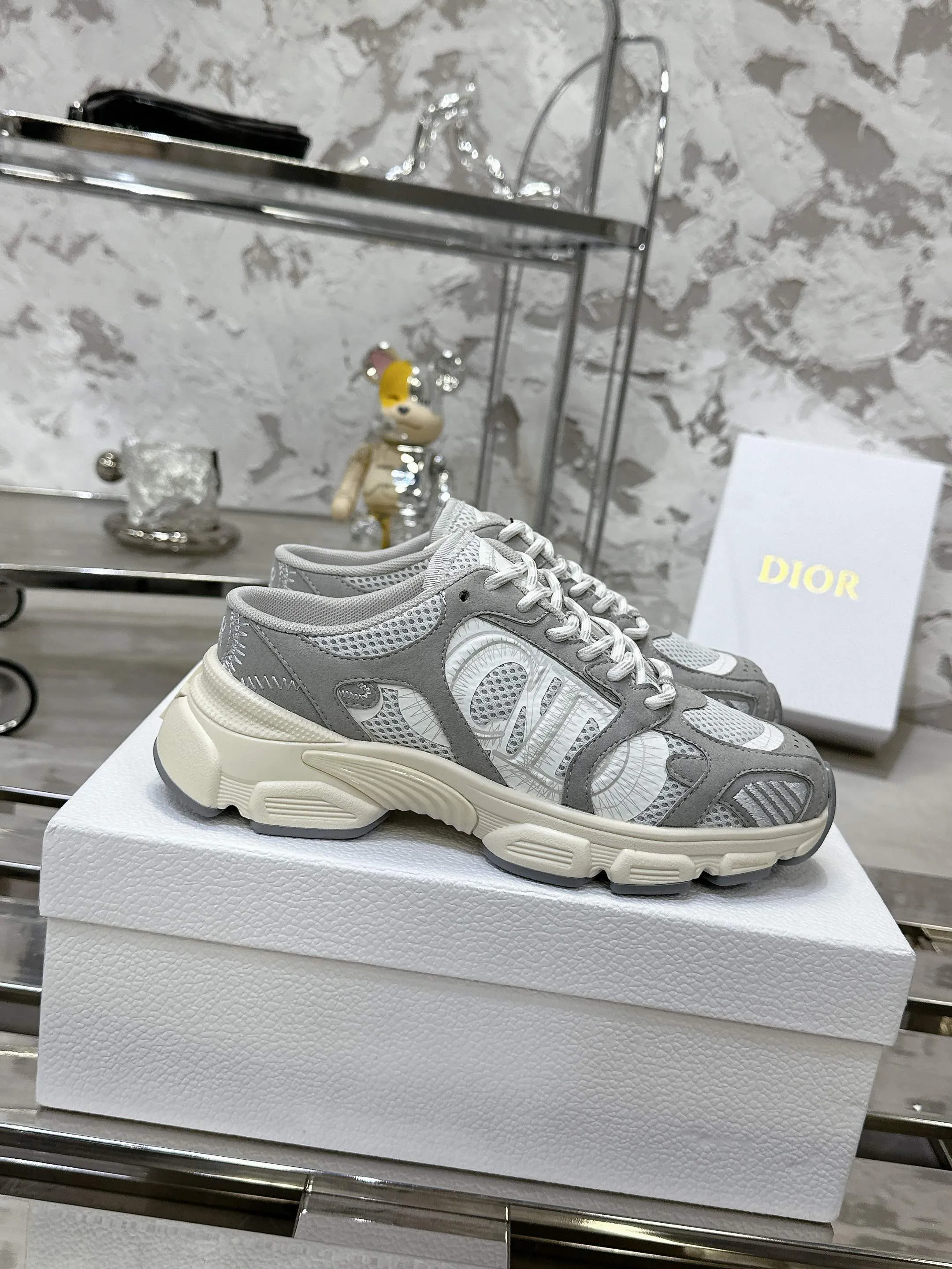 DIOR CHRONO グレー スニーカー ハイバージョン