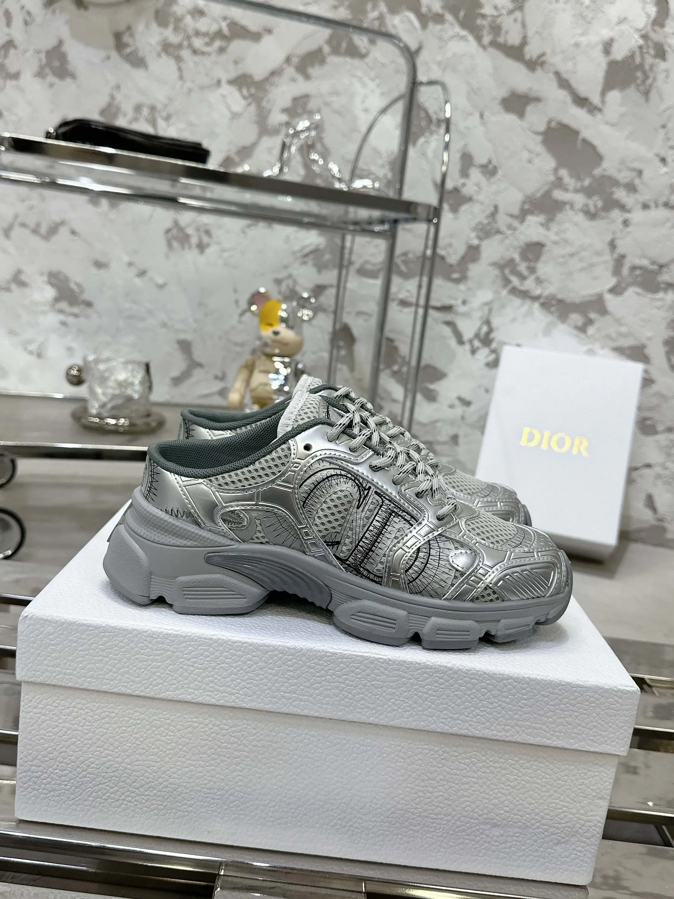 Christian Dior シルバー クロノスニーカー